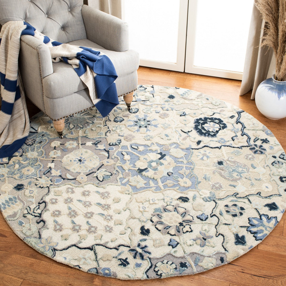 Exquisite Hand - Tufted Wool Area Rug with Opulent Indian Craftsmanship for Sophisticated Home Decor and Stylish Living Spaces