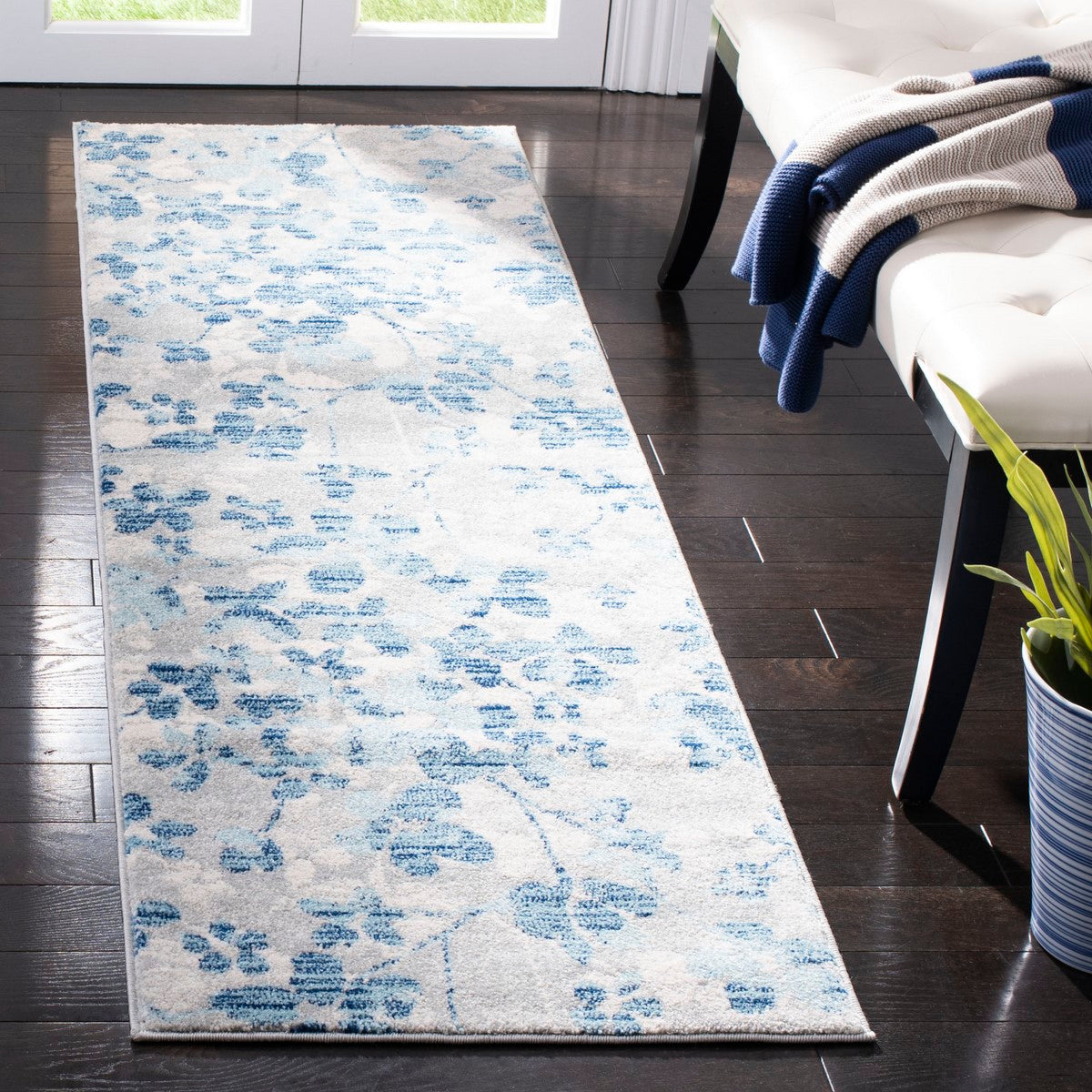 Safavieh Evoke Power Loomed Frieze Rug - Soft, Stylish for Modern Home Decor