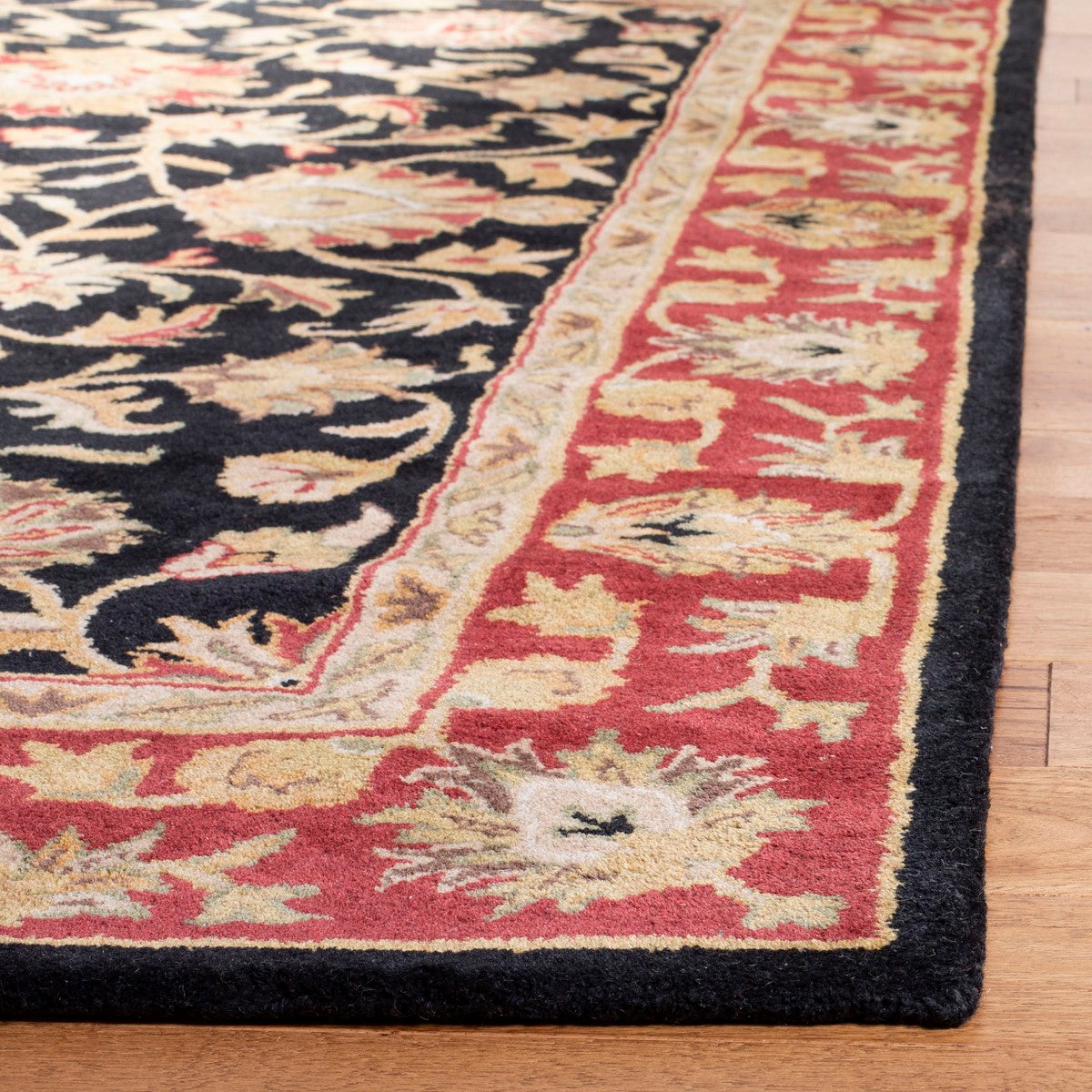 Safavieh Heritage Hand-Tufted Wool Rug: Elegant, Long-Lasting for Home Comfort