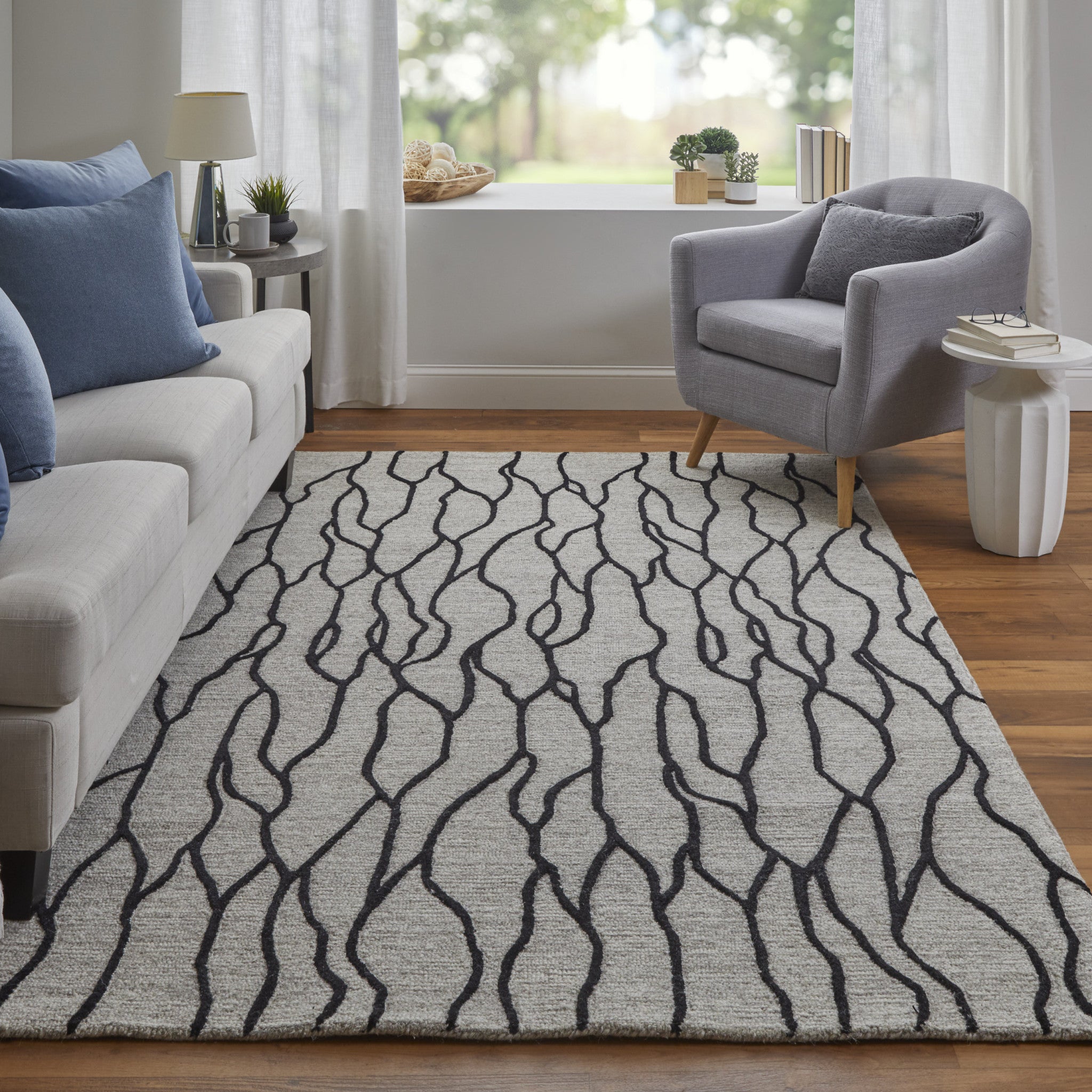 Exquisite Handmade Abstract Wool Area Runner Rug - Stain-Resistant, Fashionable Design for Family Homes with Kids and Pets