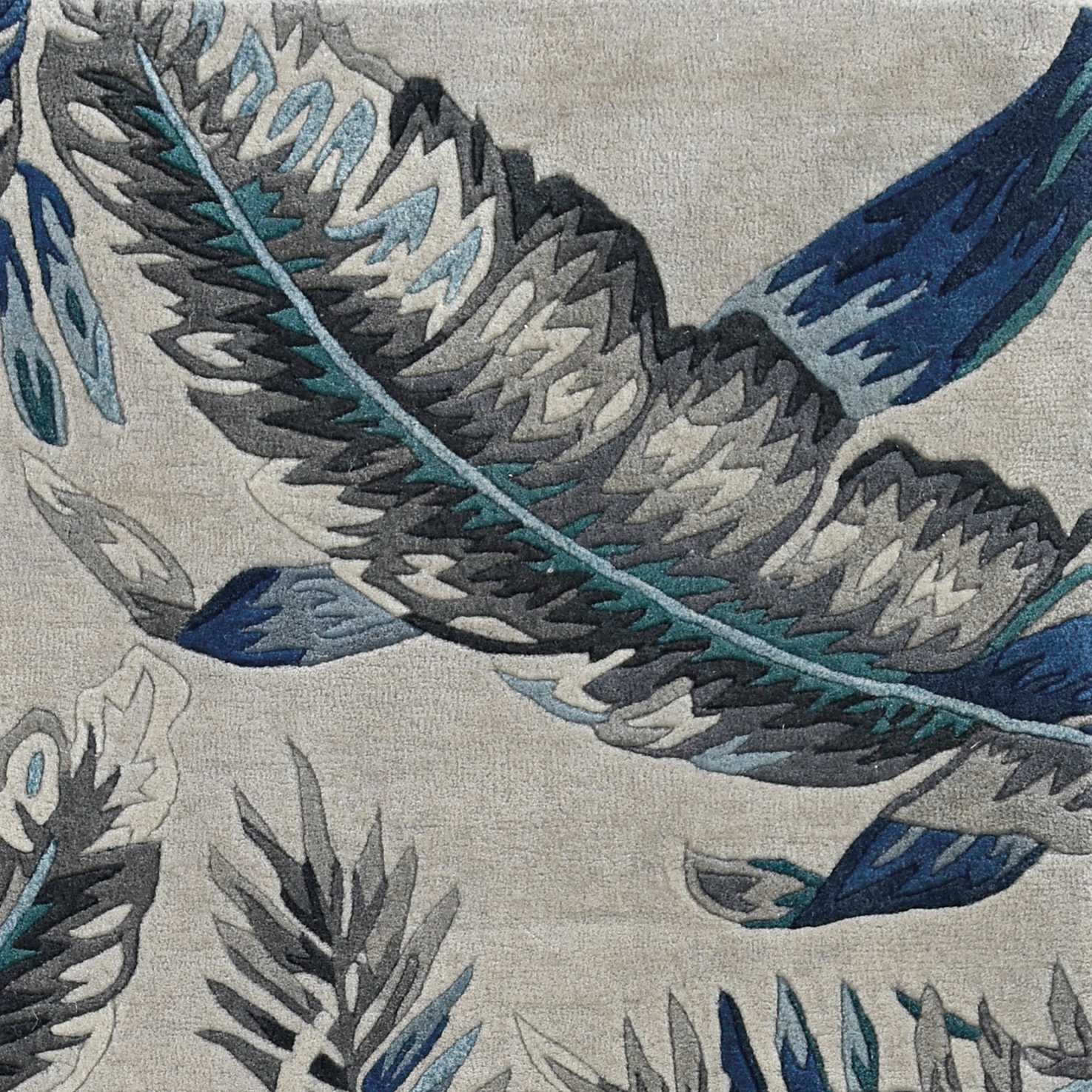 Exquisite Tropical Hand-Tufted Wool Area Rug with Lush Designs and Rich Blue-Gray Colors for Creating a Warm and Inviting Home Oasis