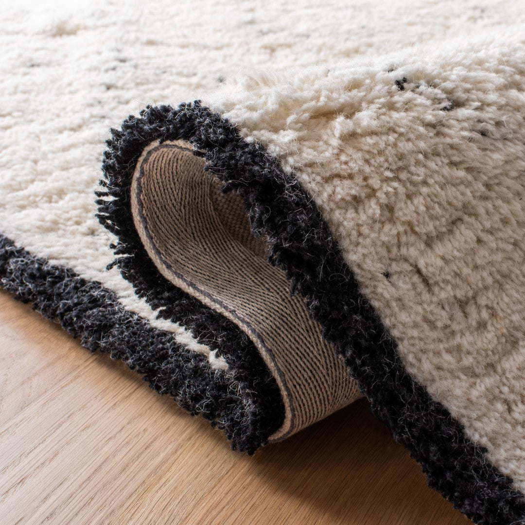 Luxurious 100% Wool Hand - Tufted Rectangle Rug for Any Elegant Space