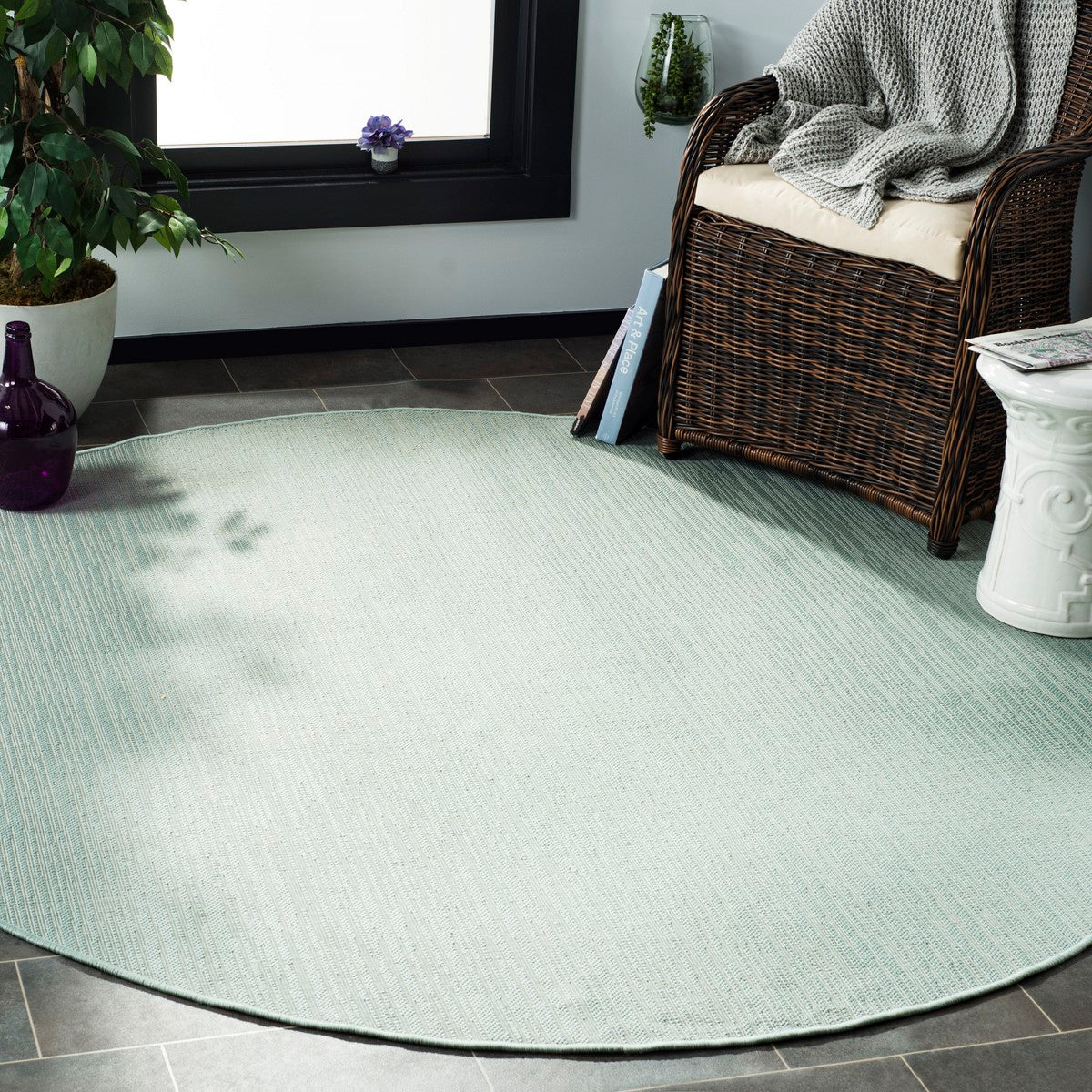 Power Loomed Courtyard Rug - Durable, Stylish & Suitable for Indoor/Outdoor Spaces