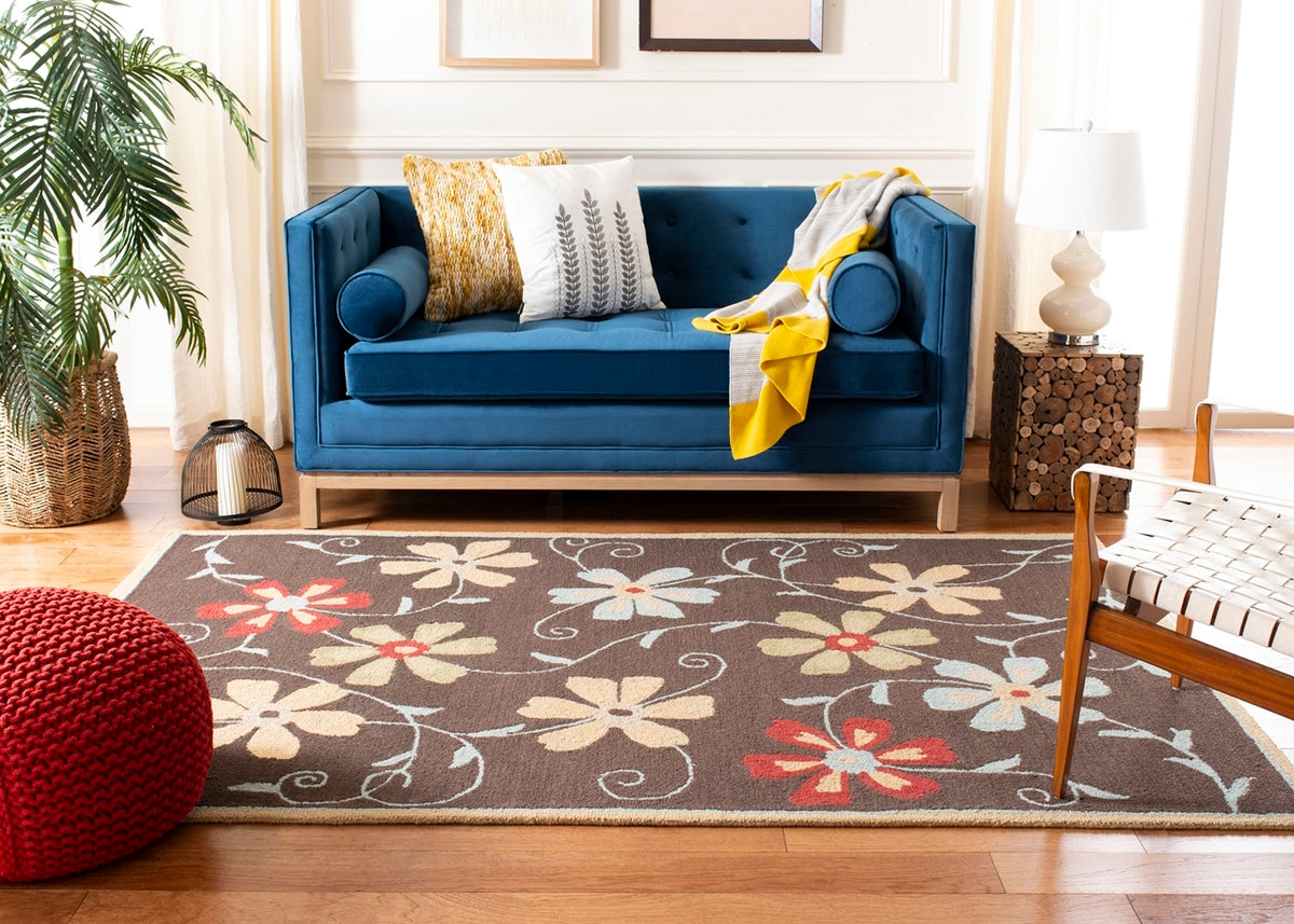 Stylish Hand-Woven Colorful Wool Blossom Rug for Country Casual Interiors