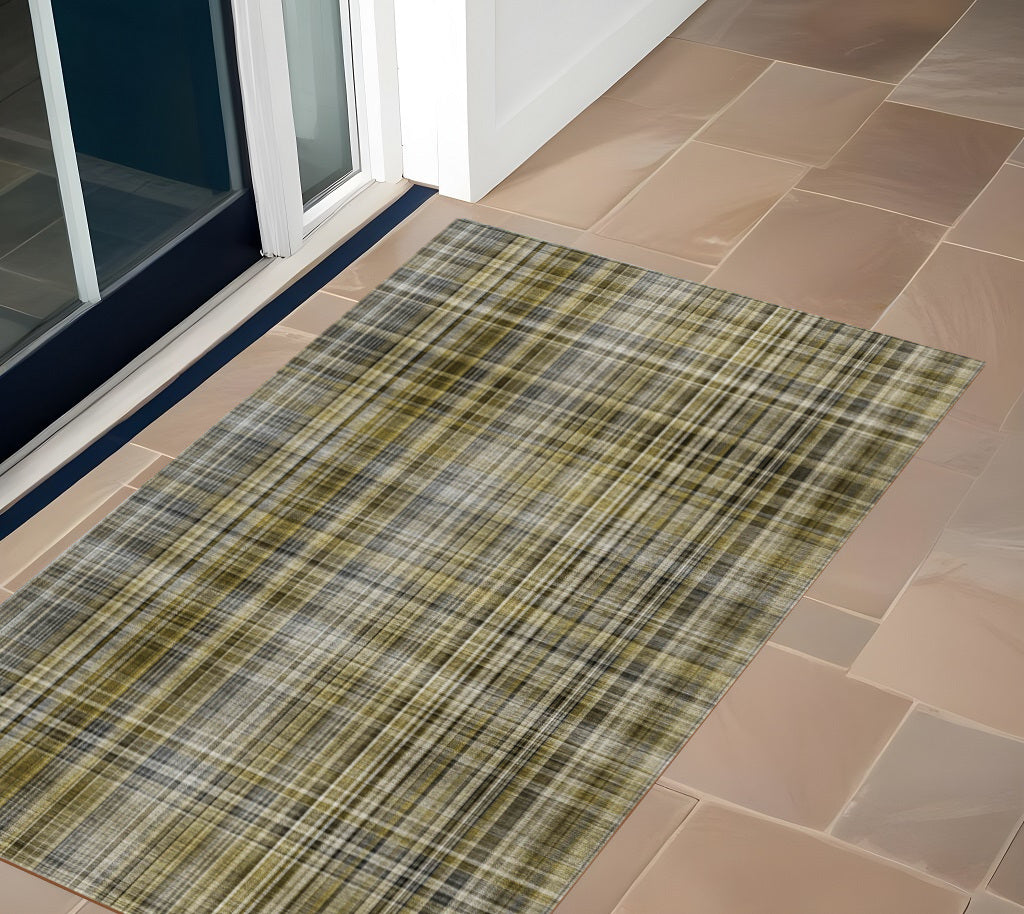 Stylish and Practical Washable Polyester Plaid Indoor-Outdoor Non-Skid and Stain-Resistant Area Rug Ideal for Homes with Pets