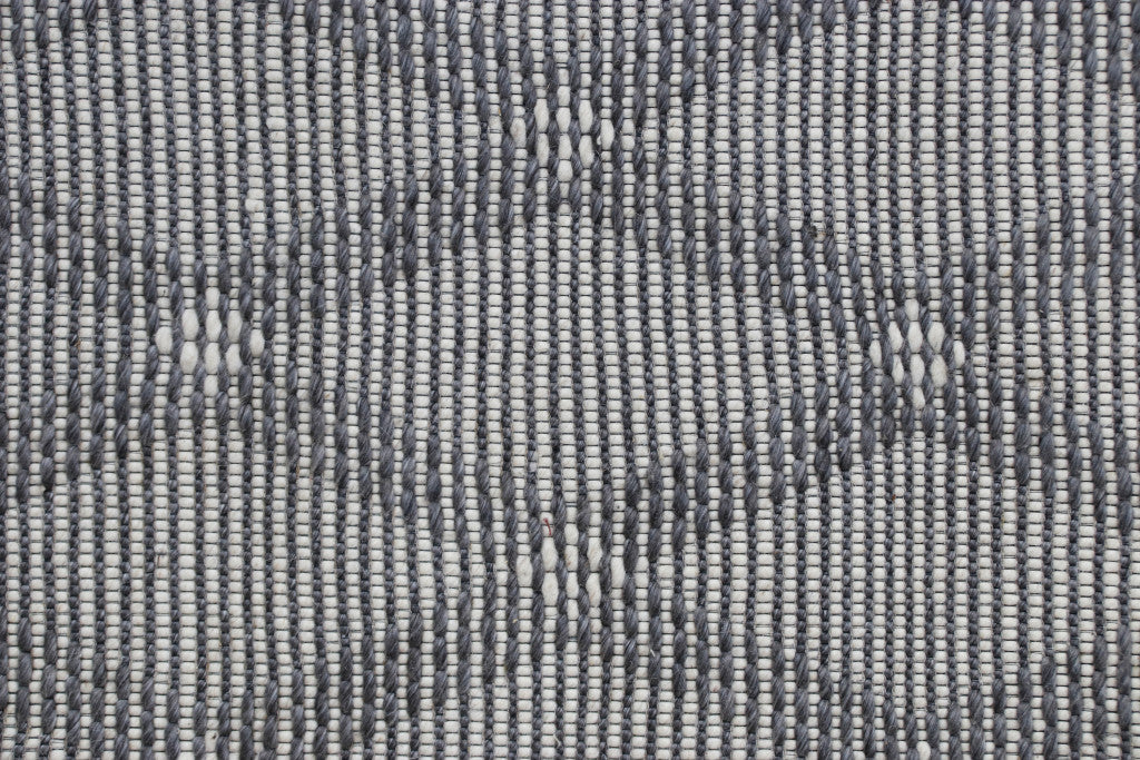 Stylish Hand-Woven Gray & Ivory Geometric Area Rug for Home Decor