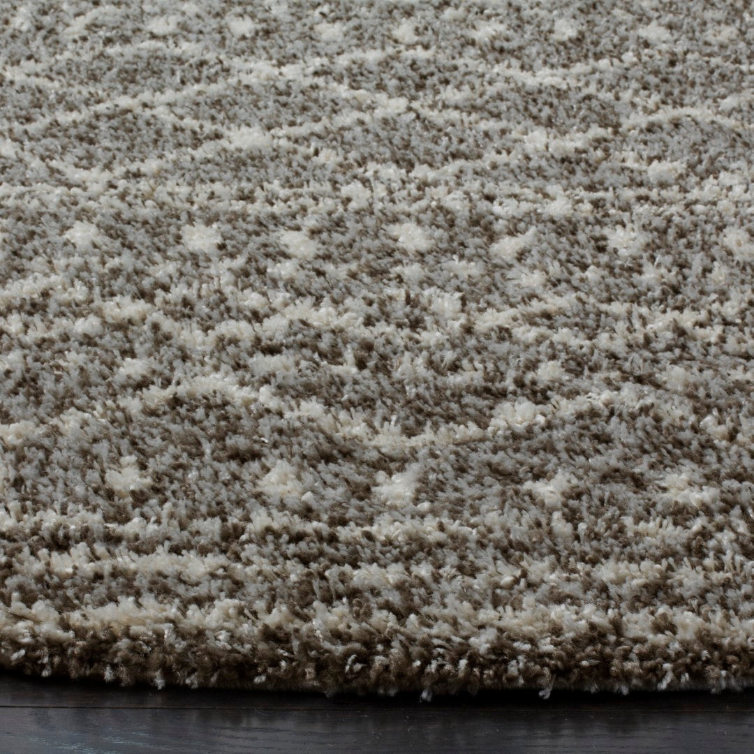 Arizona Luxury Power Loomed Shag Rug with Plush Pile Height for Creating a Cozy Home Ambiance