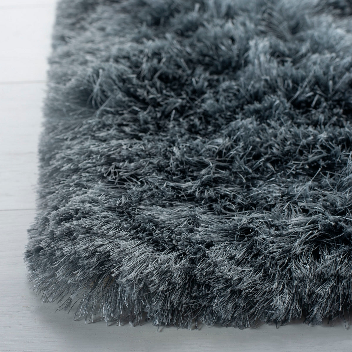 Luxurious Ocean-themed Hand-tufted Rectangular Floor Rug with Soft Polyester Pile and Cotton Backing from India