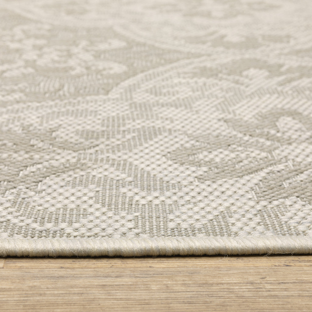 Fashionable Gray and Ivory Floral Indoor-Outdoor Area Carpet – Stain-Resistant and Ideal for Families