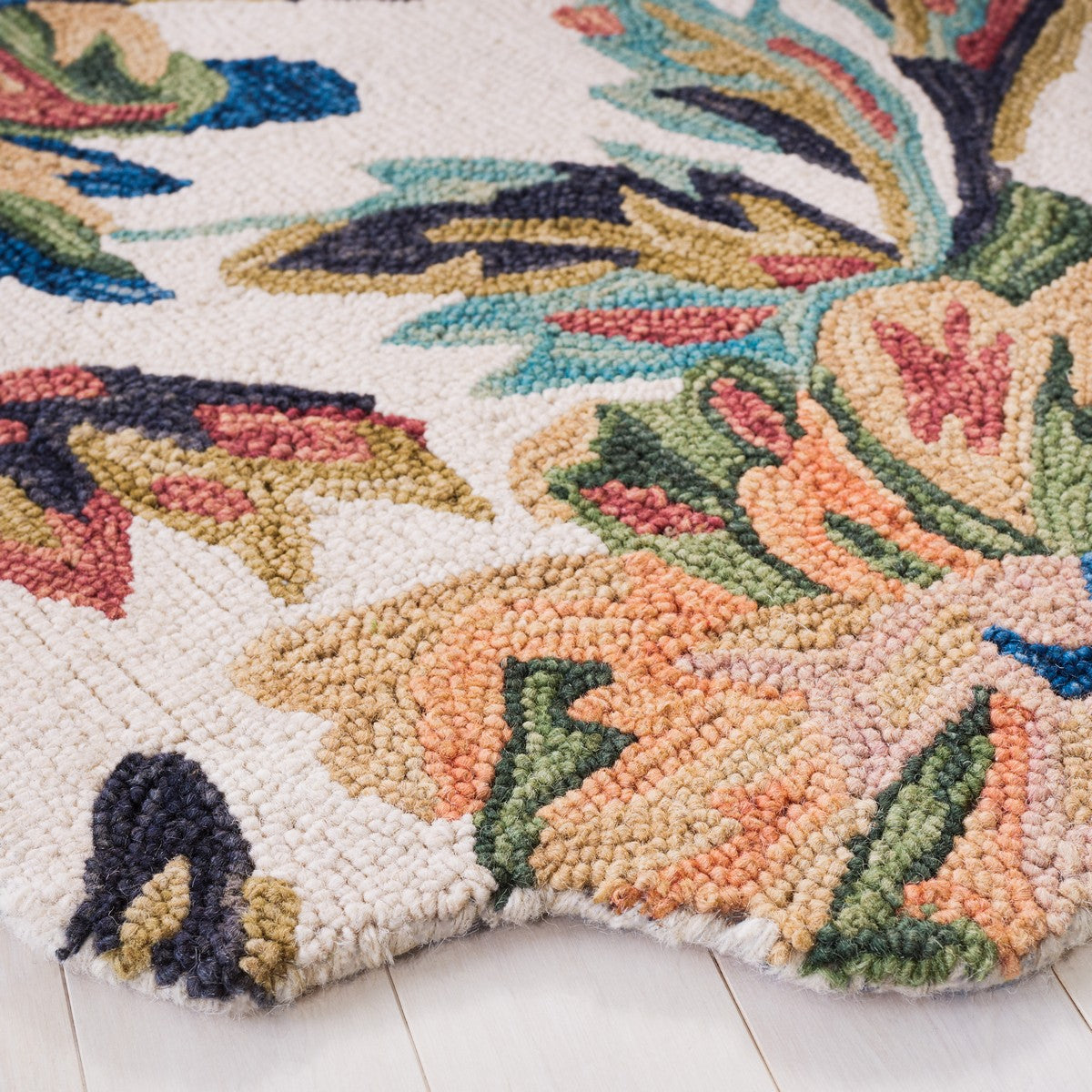 Luxurious Hand-Tufted Floral Wool Blend Rug for Elegant and Stylish Home Decor