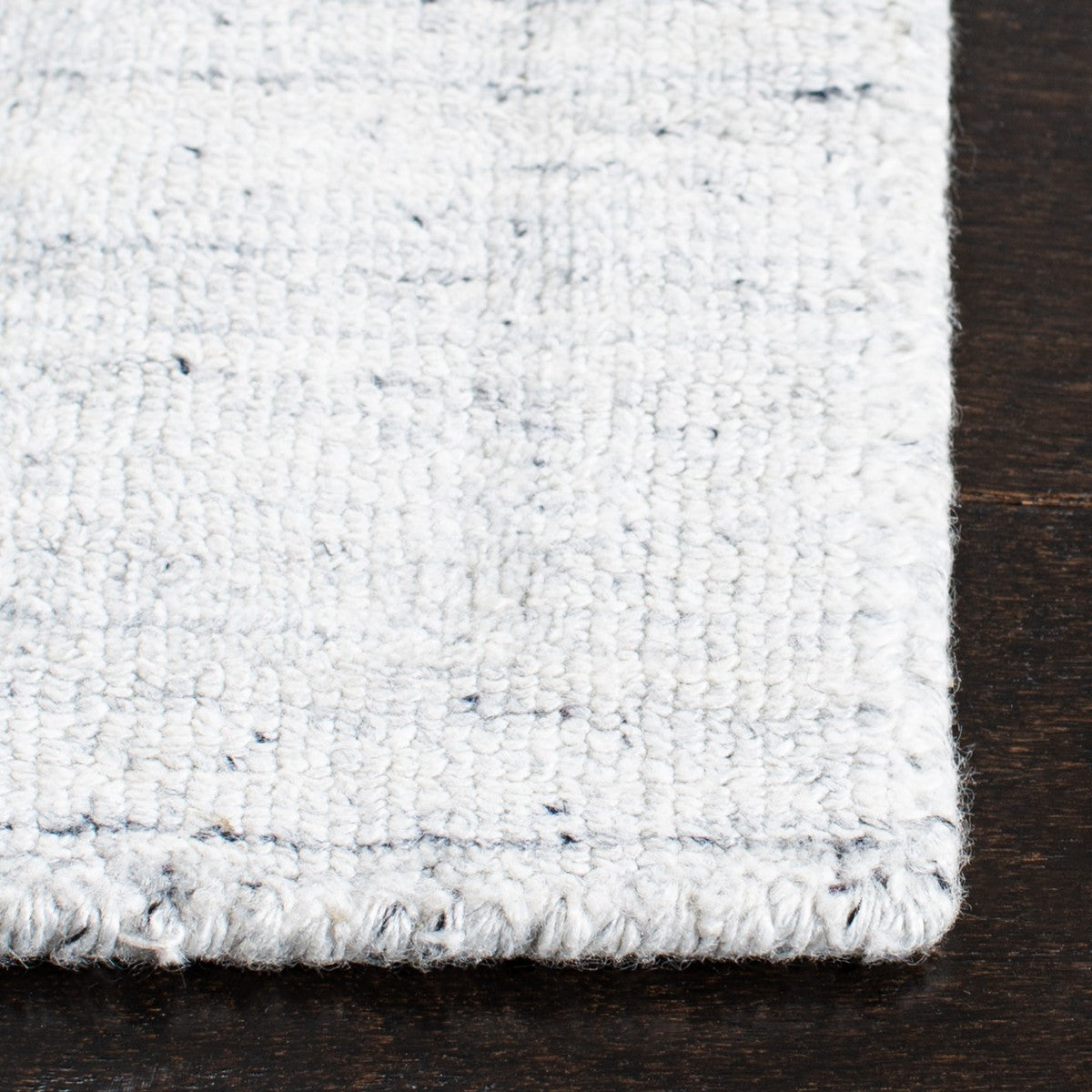 Luxurious Hand - Loomed Contemporary Area Rug: Viscose, Cotton & Wool Blend from India