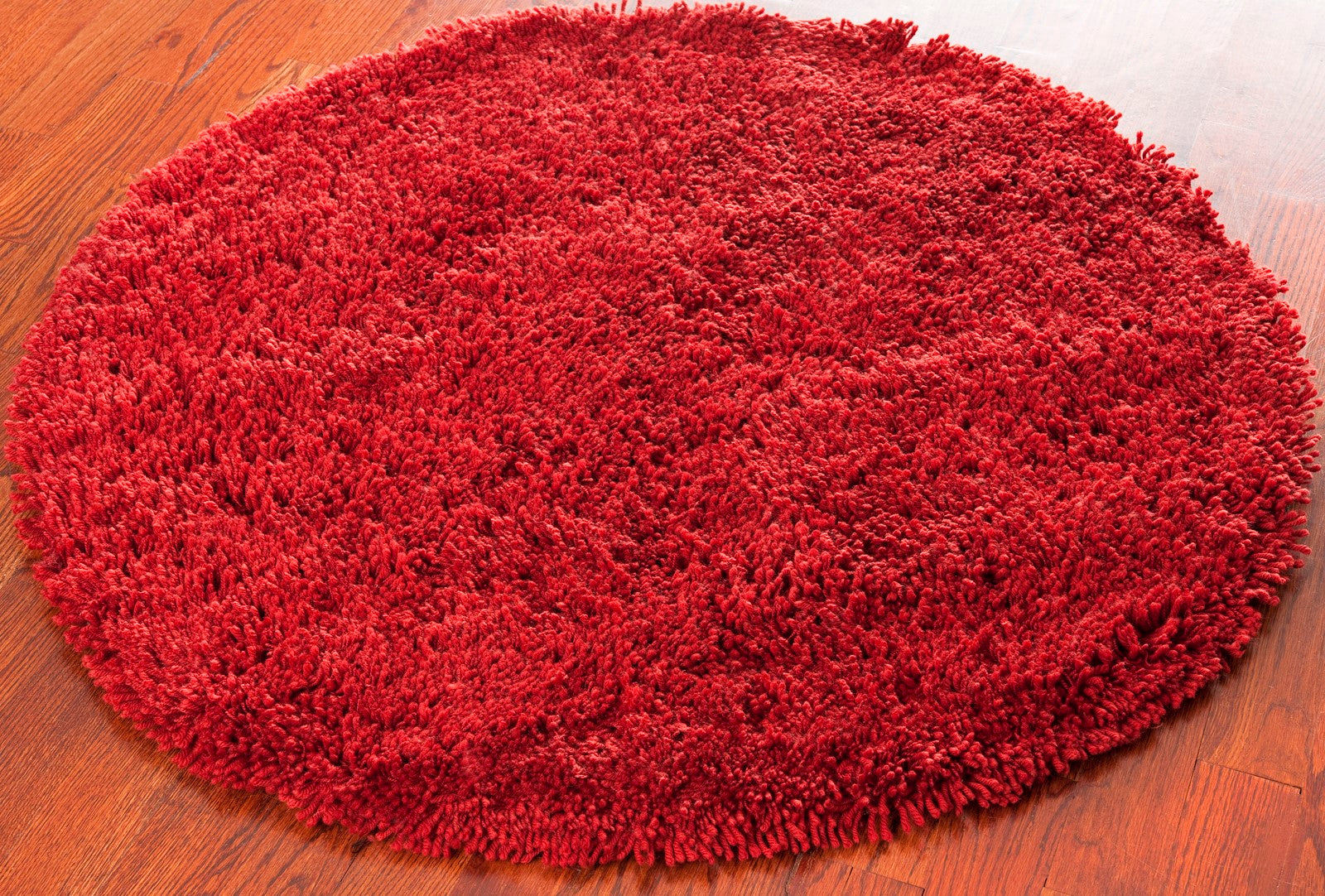 Ivory Hand - Tufted Shag Area Rug: Soft Texture for Modern Metro - Chic Homes