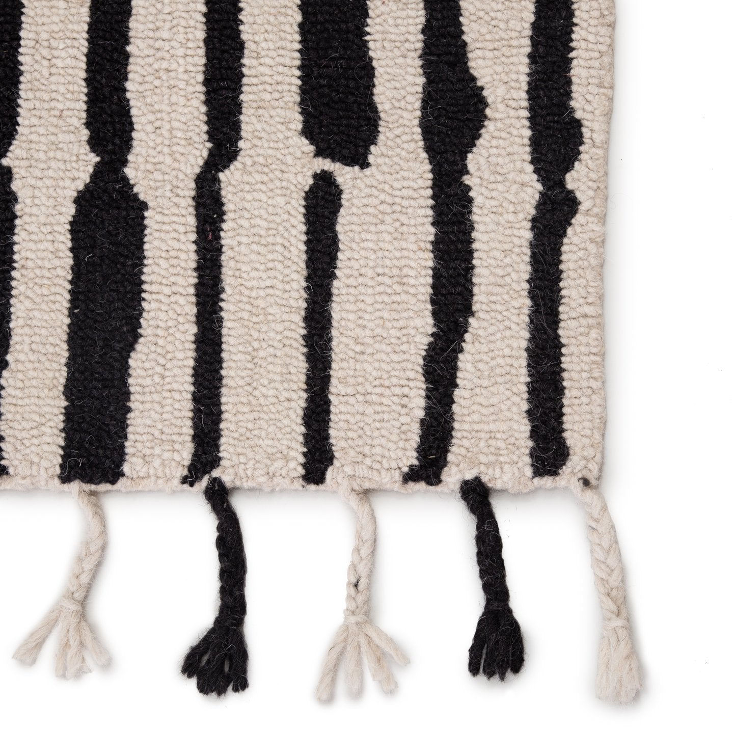 Nikki Chu's Vera Collection Saville VNK08 Handmade 100% Wool Contemporary and Modern Tribal-Style Indoor Area Rug