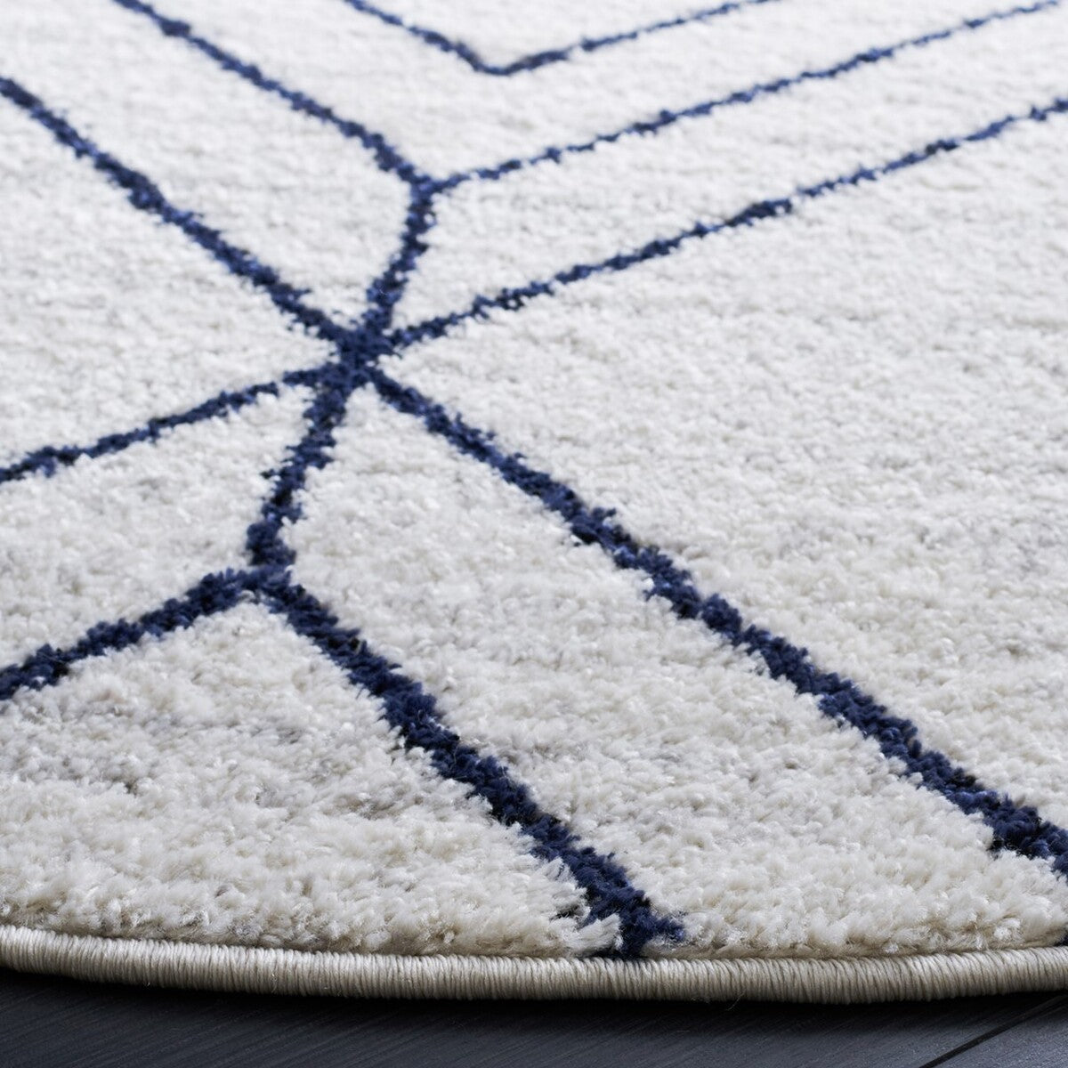 Adirondack Area Rug - A Luxurious and Stylish Power Loomed Floor Covering Made of Durable Polypropylene and Jute Blend