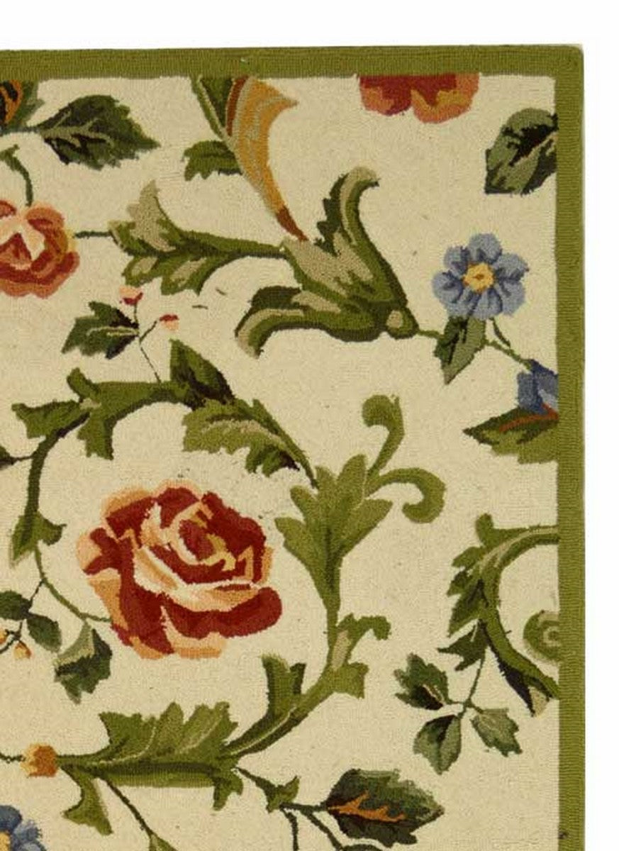 Exquisite Hand-Hooked Wool Pile Rectangle Rug from China for Classic Home Decor