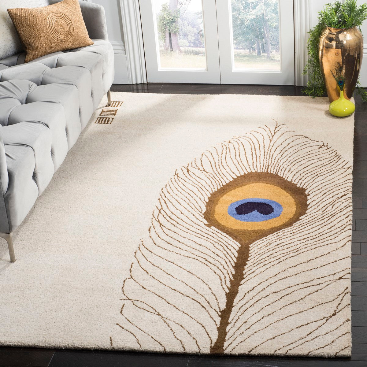 Elegant Soho Hand-Tufted Wool & Viscose Rug for Modern and Traditional Interiors