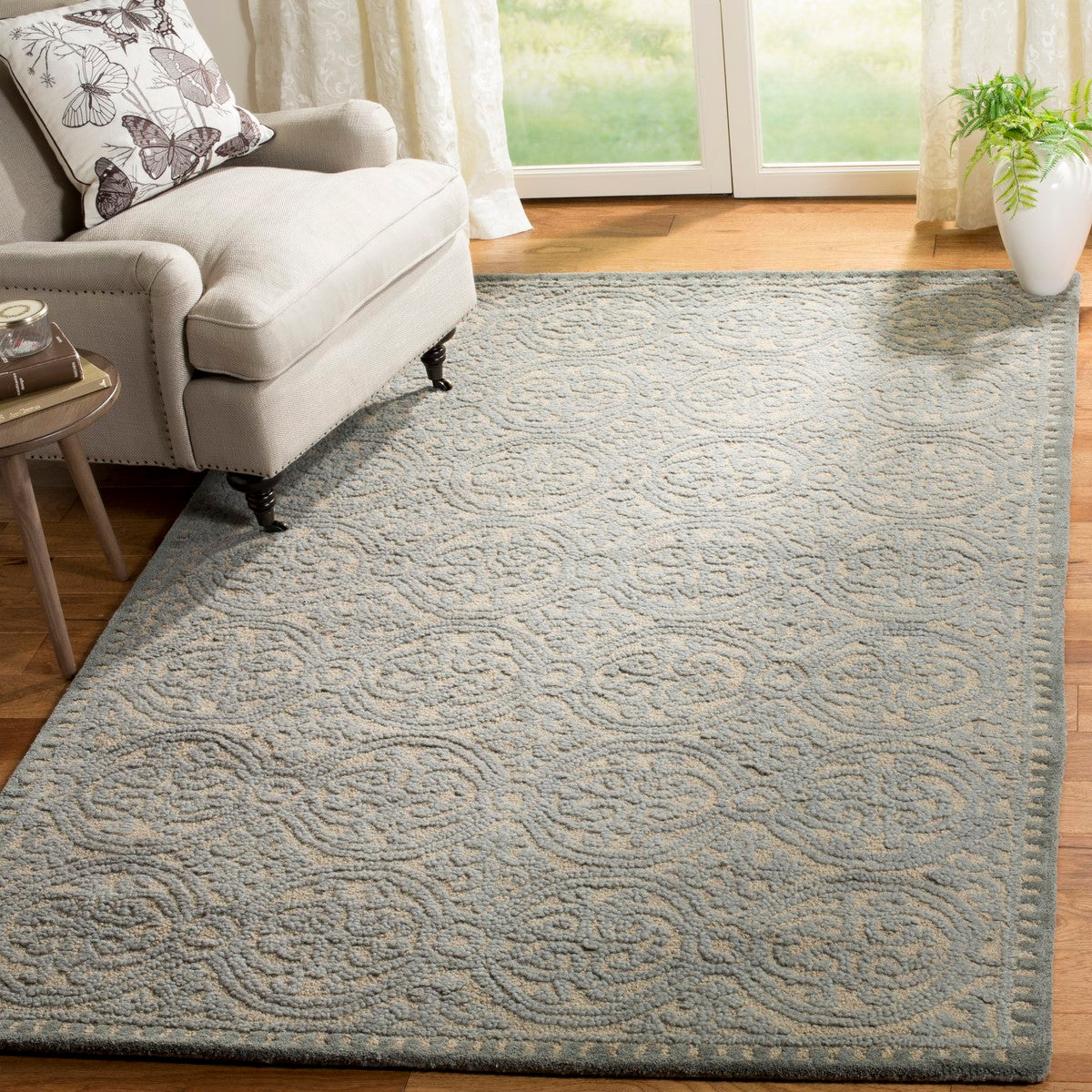 Safavieh Cambridge Hand-Tufted Wool Area Rug - A Timeless and Elegant Decor Piece for Any Living Space to Achieve Classic Style
