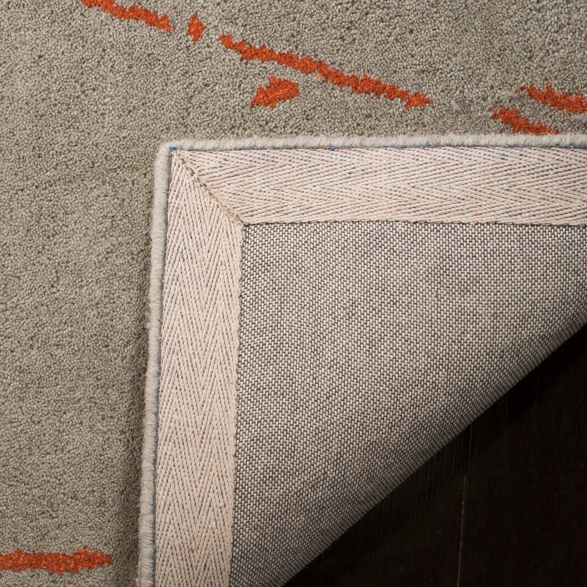 Elegant Transitional Soho Hand-Tufted Wool and Viscose Square Rug for Modern & Traditional Homes