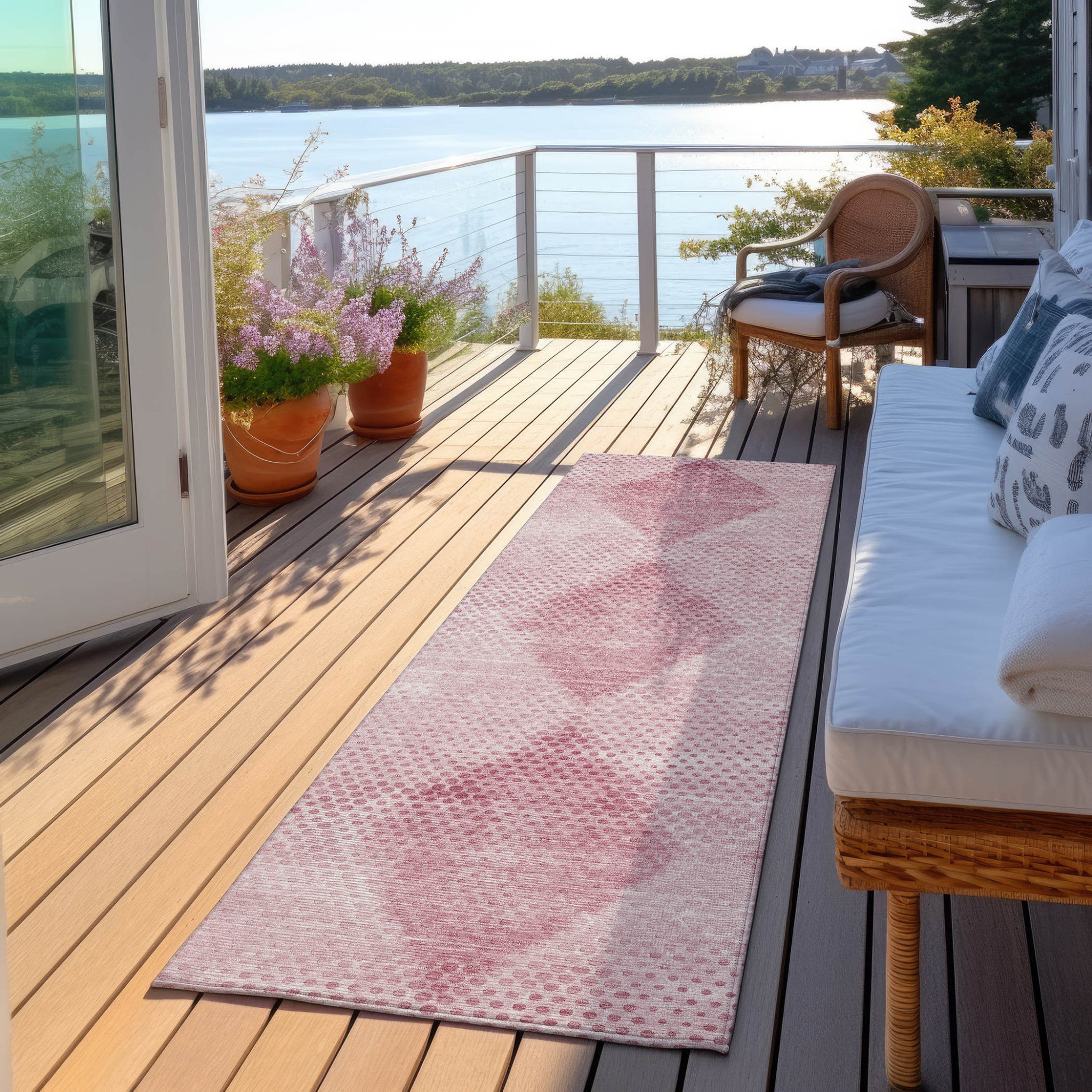 Stylish Blue Geometric Washable & Stain-Resistant Runner Rug for Indoor/Outdoor Spaces
