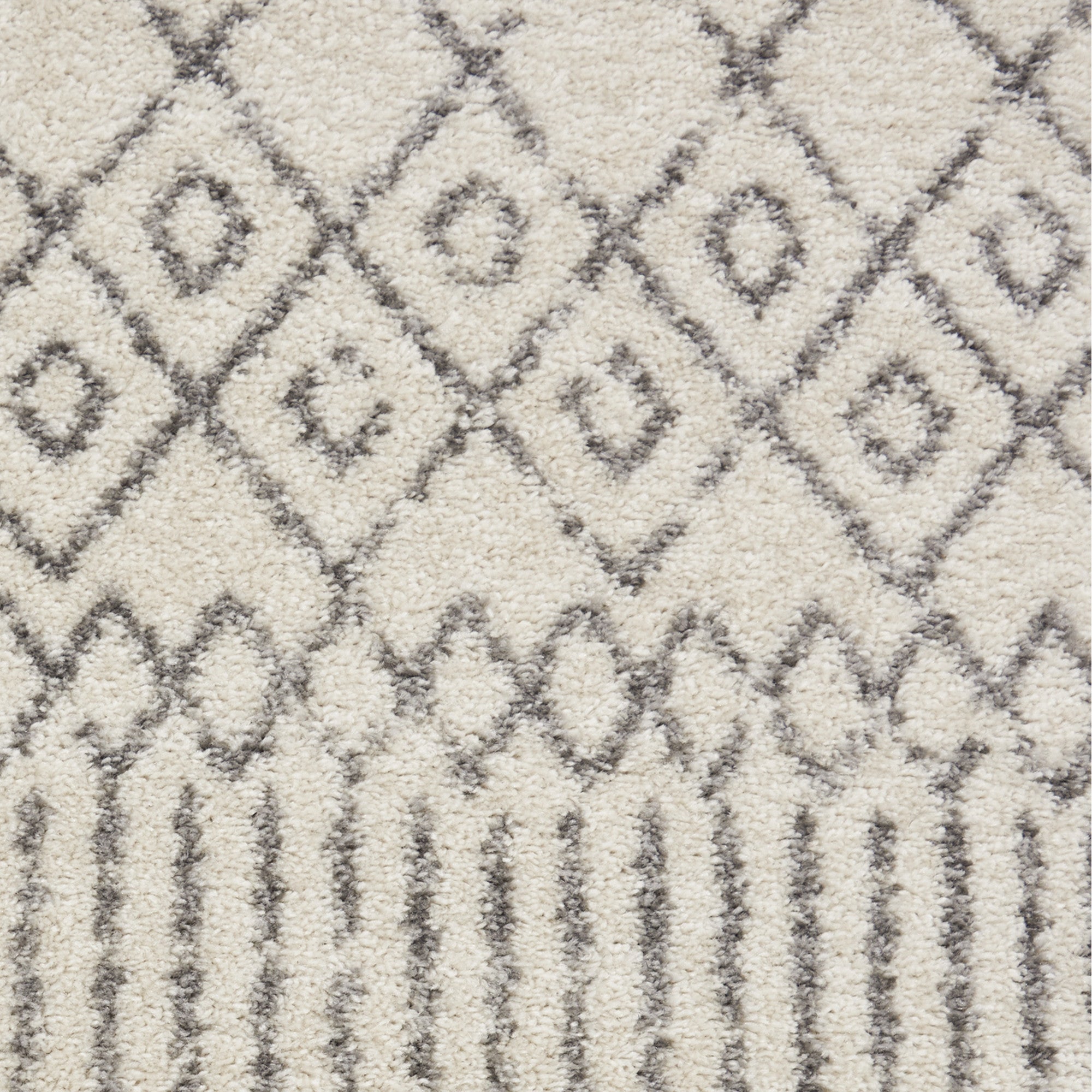 Luxurious and Durable Gray Geometric Patterned Power Loom Area Rug Ideal for Every Home Decor Style