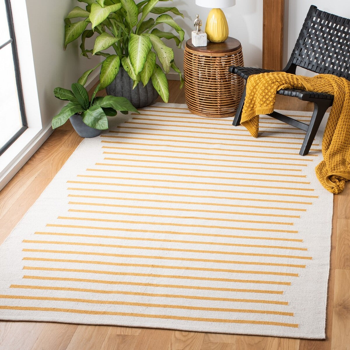 Exquisite Montauk Handmade Woven Cotton Floor Rug with Elegant Design and Soft Texture, Ideal for All Kinds of Home Decor Styles
