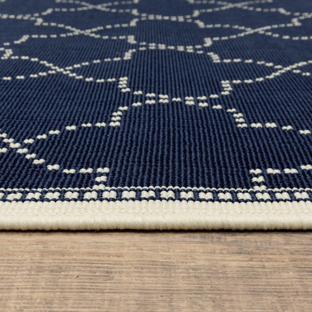 Stylish and Contemporary Outdoor and Indoor Area Rugs with Geometric Design in Stain-Resistant Polypropylene Fabric for Patio and Living Spaces