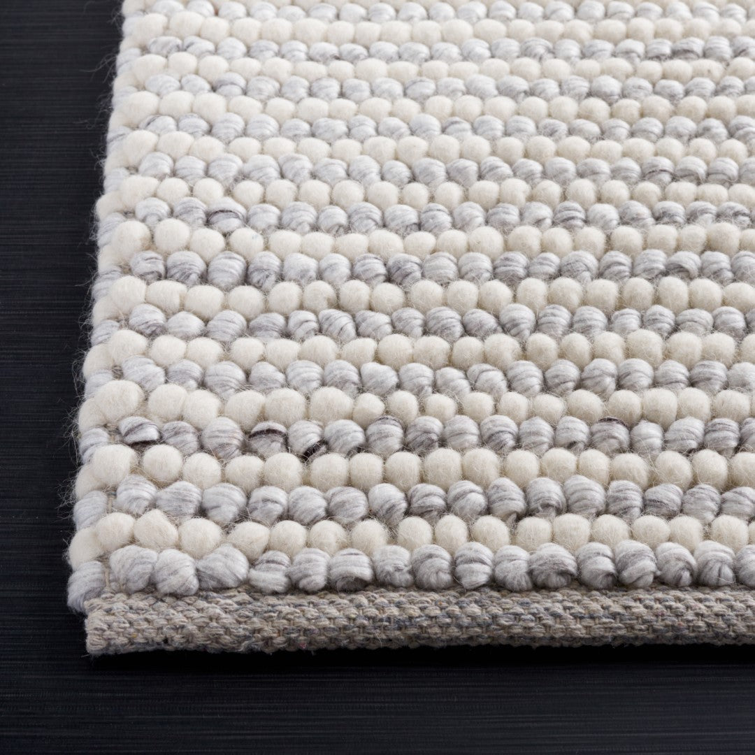 Stylish and Contemporary Natura Handmade Wool and Cotton Area Rug for Decorating Any Living Space