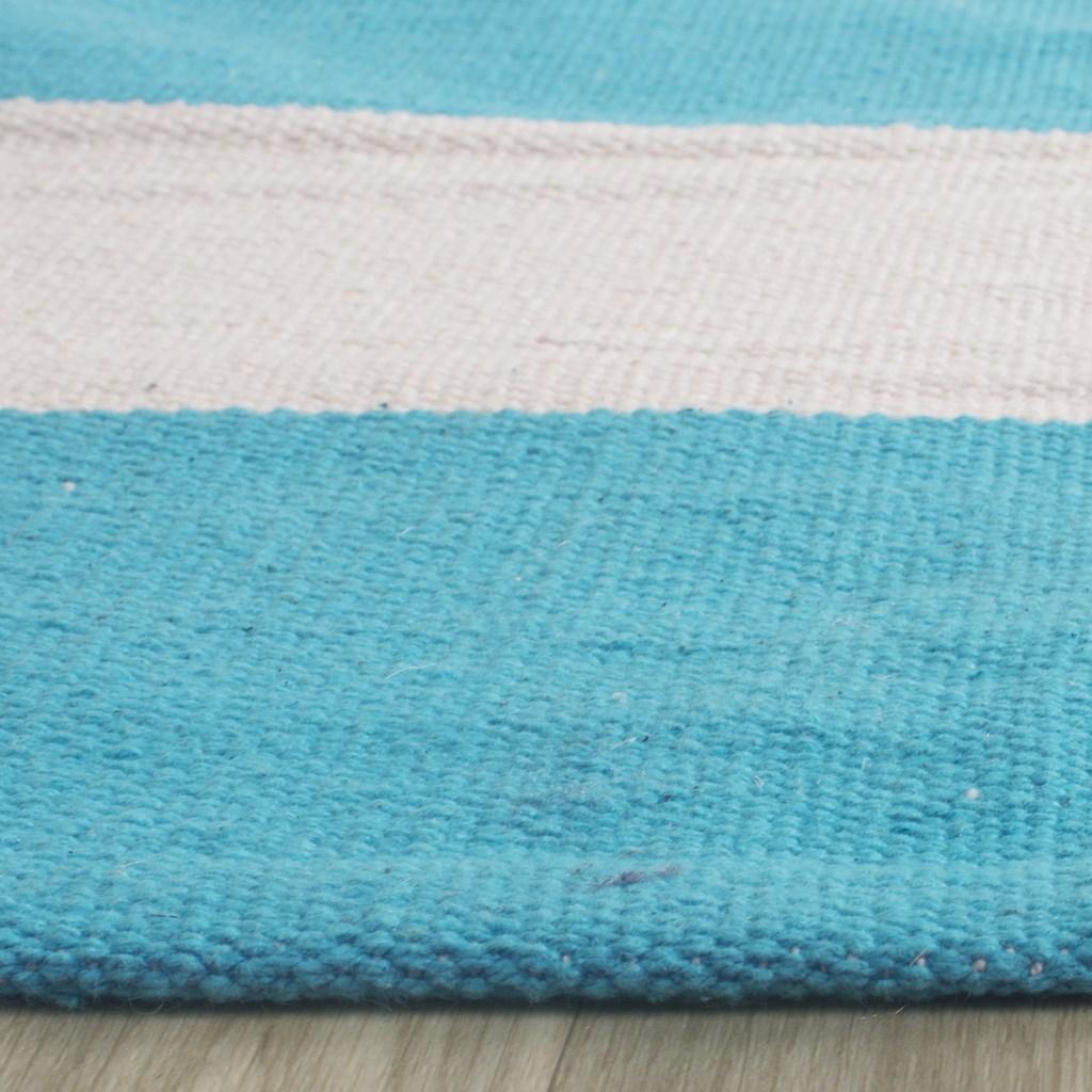Luxurious Hand-Woven Indian Cotton Rug for Timeless Home Decor