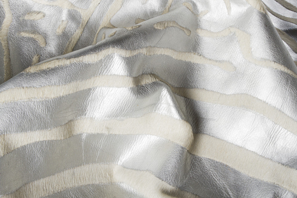 Exquisite Hand-Knotted Cowhide Area Rug - A Distinctive Artisan-Crafted Piece for Adding Warmth and Style to Any Room
