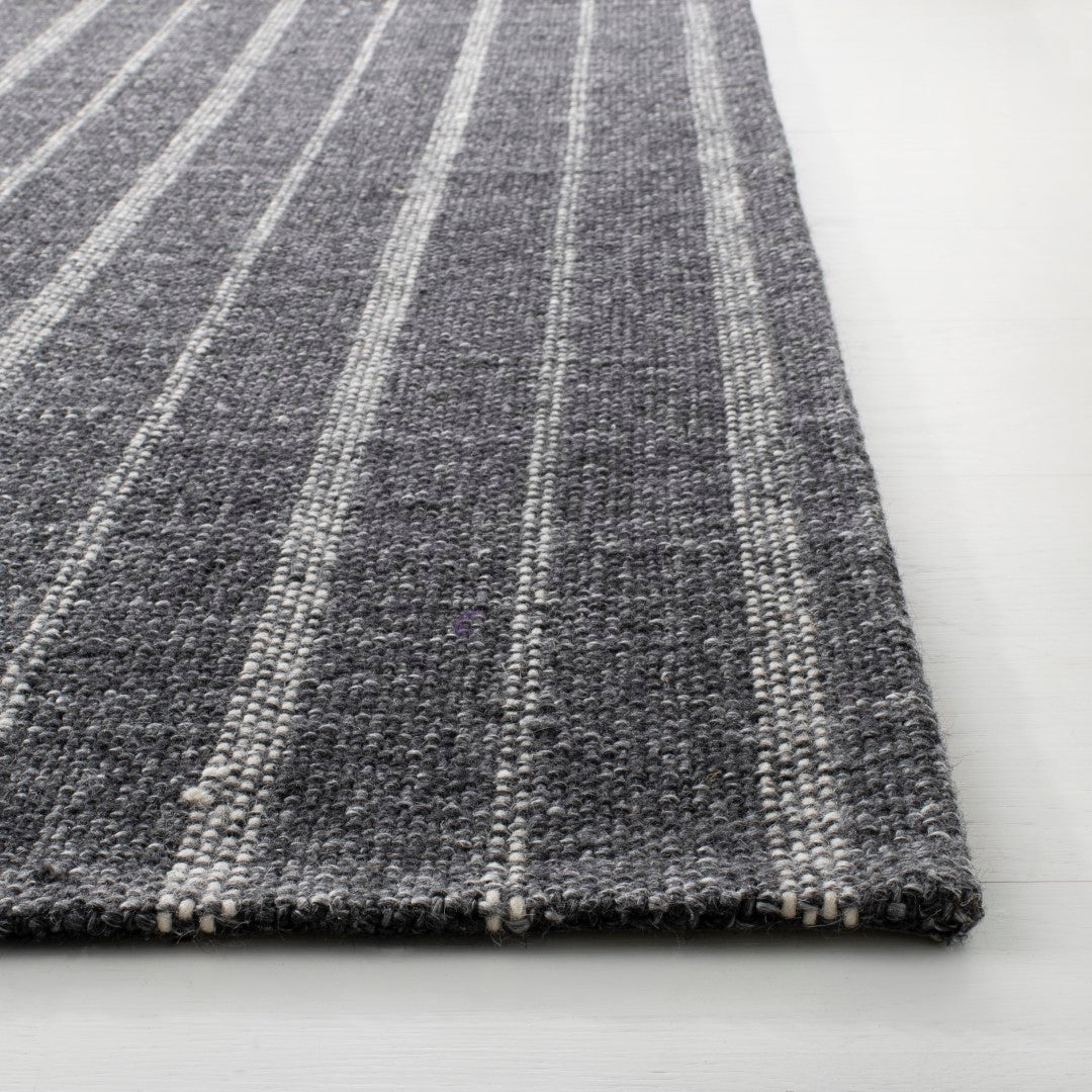 Miles Exquisite Hand-Woven Wool and Viscose Floor Rug with Luxurious Textured Design from India, Ideal for Creating Cozy Interior Spaces