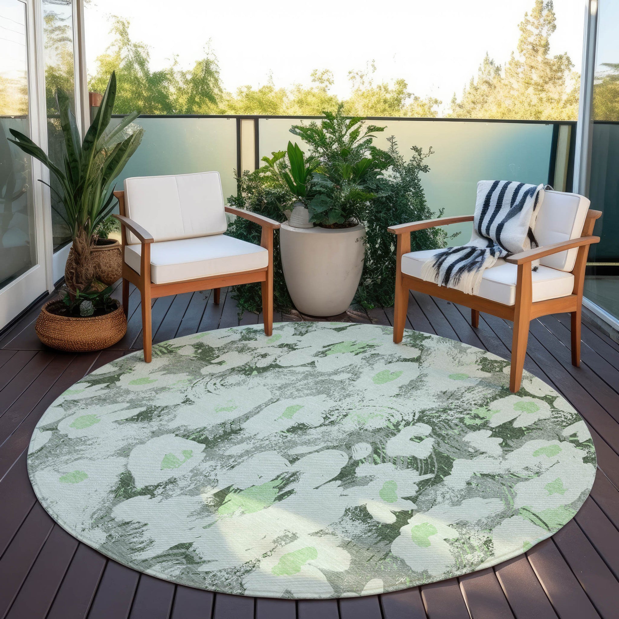 Exquisite Floral Indoor and Outdoor Runner Rug with Stain-Resistant, Non-Skid, and Washable Design for Home Decor