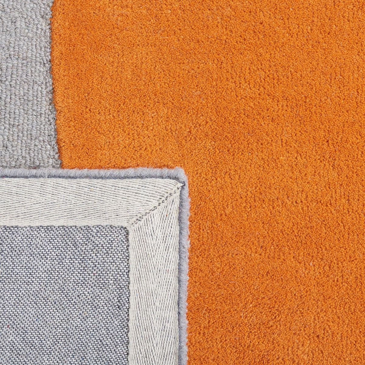 Luxurious Hand - Tufted Wool Cotton Contemporary Rug for Modern Rodeo - Style Homes