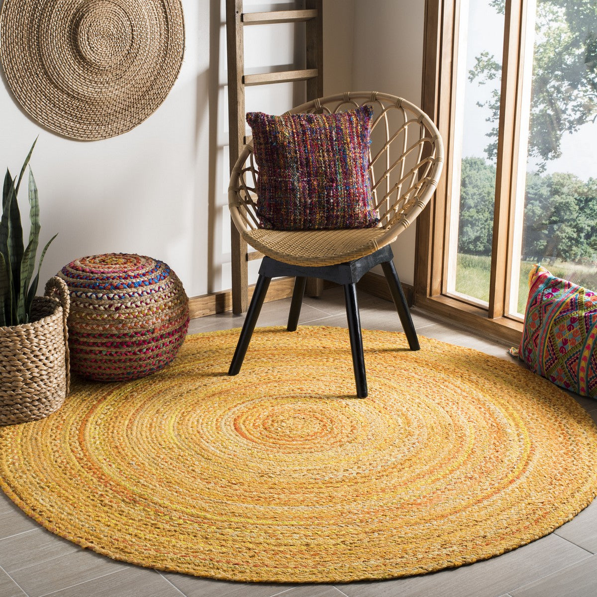 Stylish and Durable Hand - Braided Cotton Area Rug from India for Contemporary Homes
