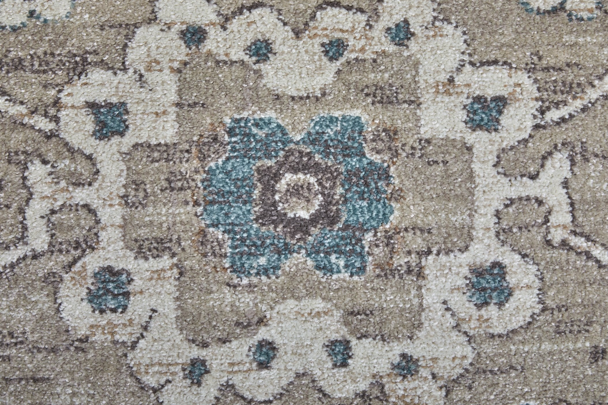 Durable Vintage-Style Dartmouth Floral & Botanical Area Rug for Any Decor