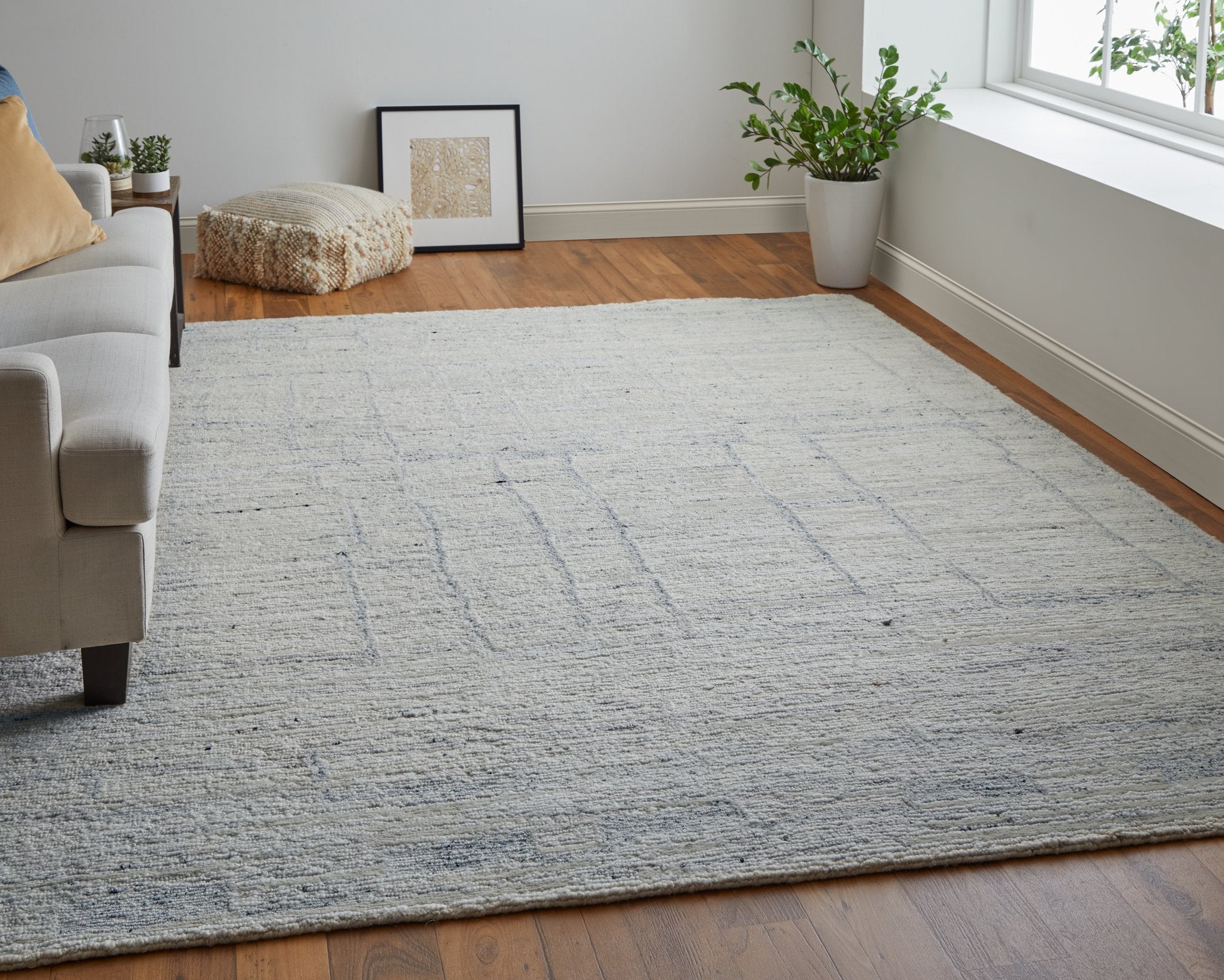 Exquisite Hand-Woven Wool and Viscose Area Rug with Elegant Geometric Patterns for Contemporary and Scandinavian Decor Spaces