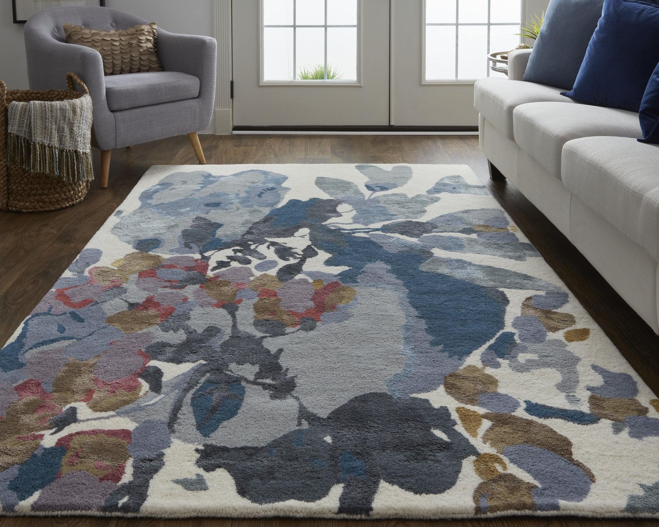 Dafney Hand-Tufted Wool & Viscose Floral Rug - Vivid Watercolor Design for Elegant Spaces