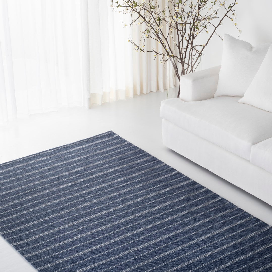 Miles Exquisite Hand-Woven Wool and Viscose Floor Rug with Luxurious Textured Design from India, Ideal for Creating Cozy Interior Spaces