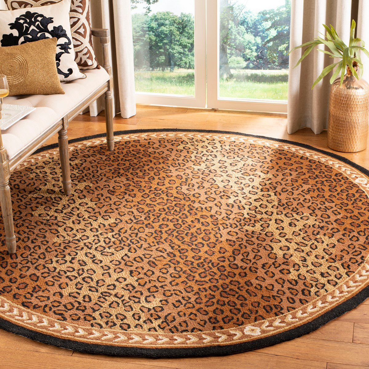 Luxurious Hand-Hooked Chelsea Rug: 100% Virgin Wool Pile on Durable Cotton Backing