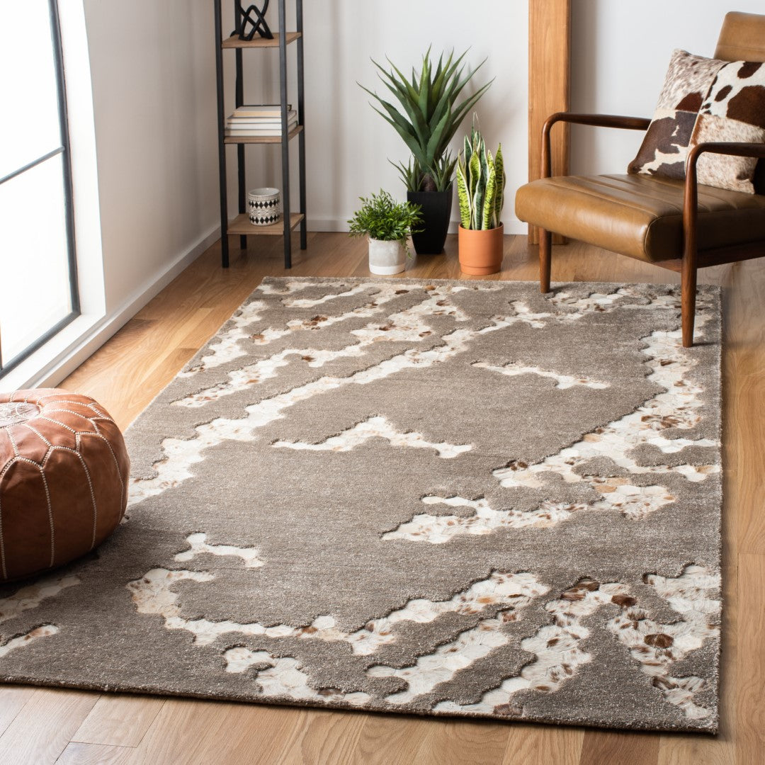 Exquisite Manhattan Hand - Crafted Tufted Rectangle Area Rug Made from a Sumptuous Blend of Bamboo Silk and Leather for Sophisticated Spaces