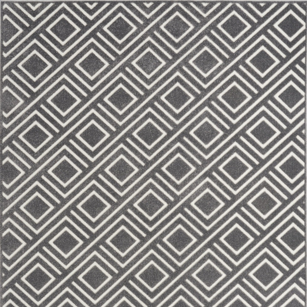 5' x 7' Gray Geometric Area Rug - Stylish Modern Decor for Any Room