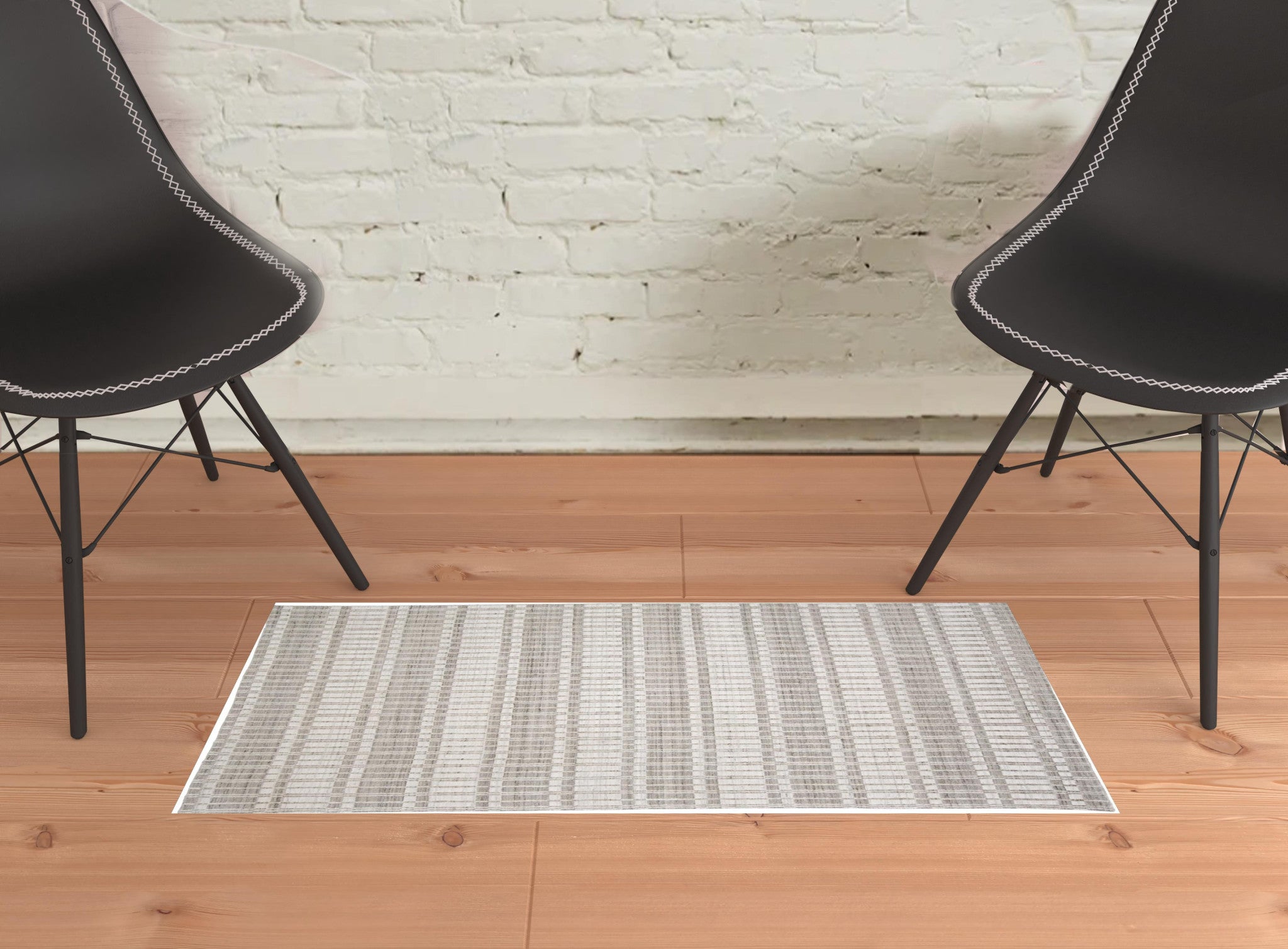 4' x 6' Hand-Woven Striped Area Rug: Unique Artisan Craft for a Cozy Home