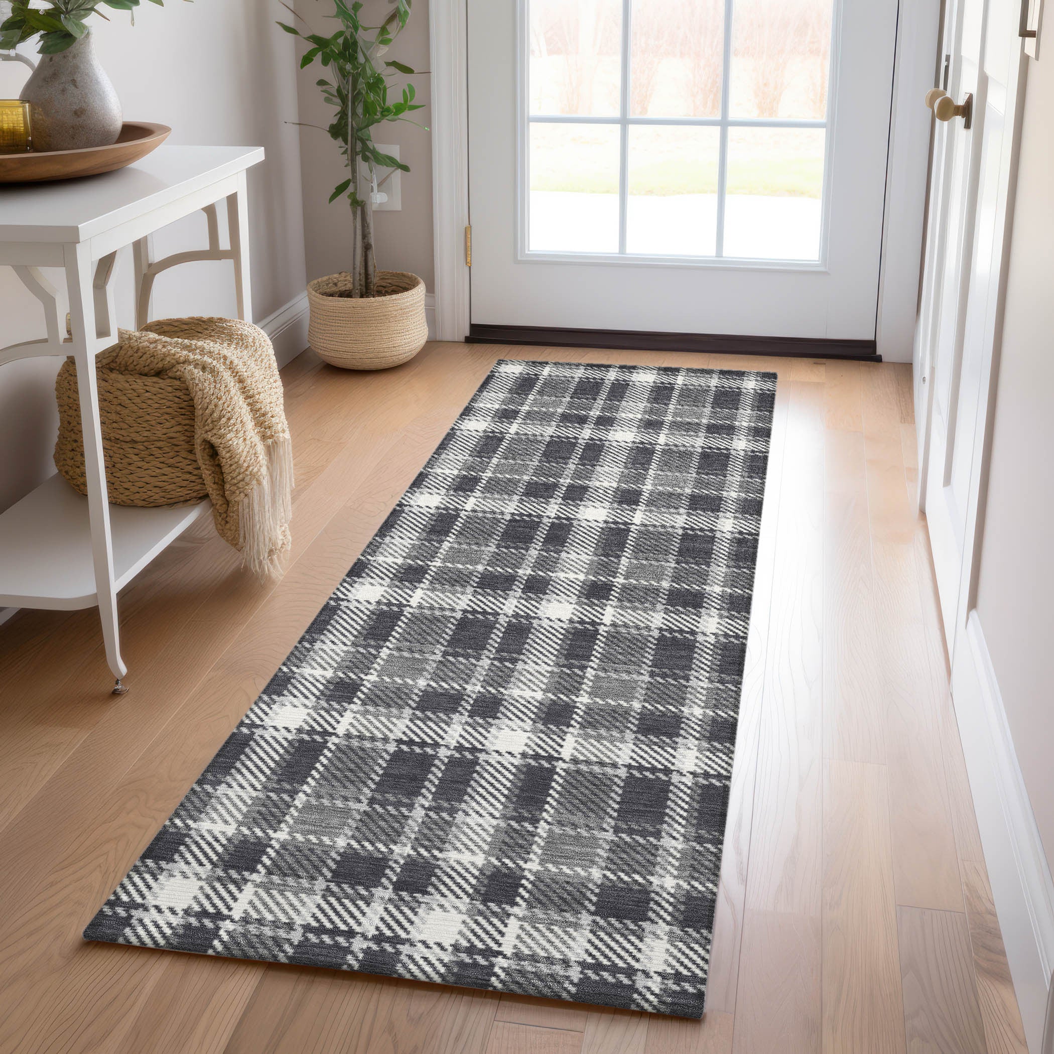 Indoor/Outdoor Stain-Resistant Non-Skid Washable Plaid Runner Rug for Pets