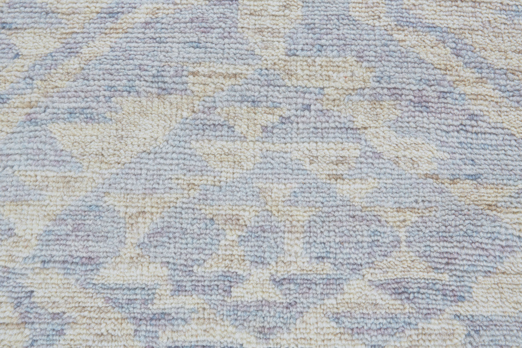 Exquisite Hand Knotted Southwestern Style Area Rug - A One-of-a-Kind Artisan-Crafted, Stain-Resistant Decorative Accent Piece