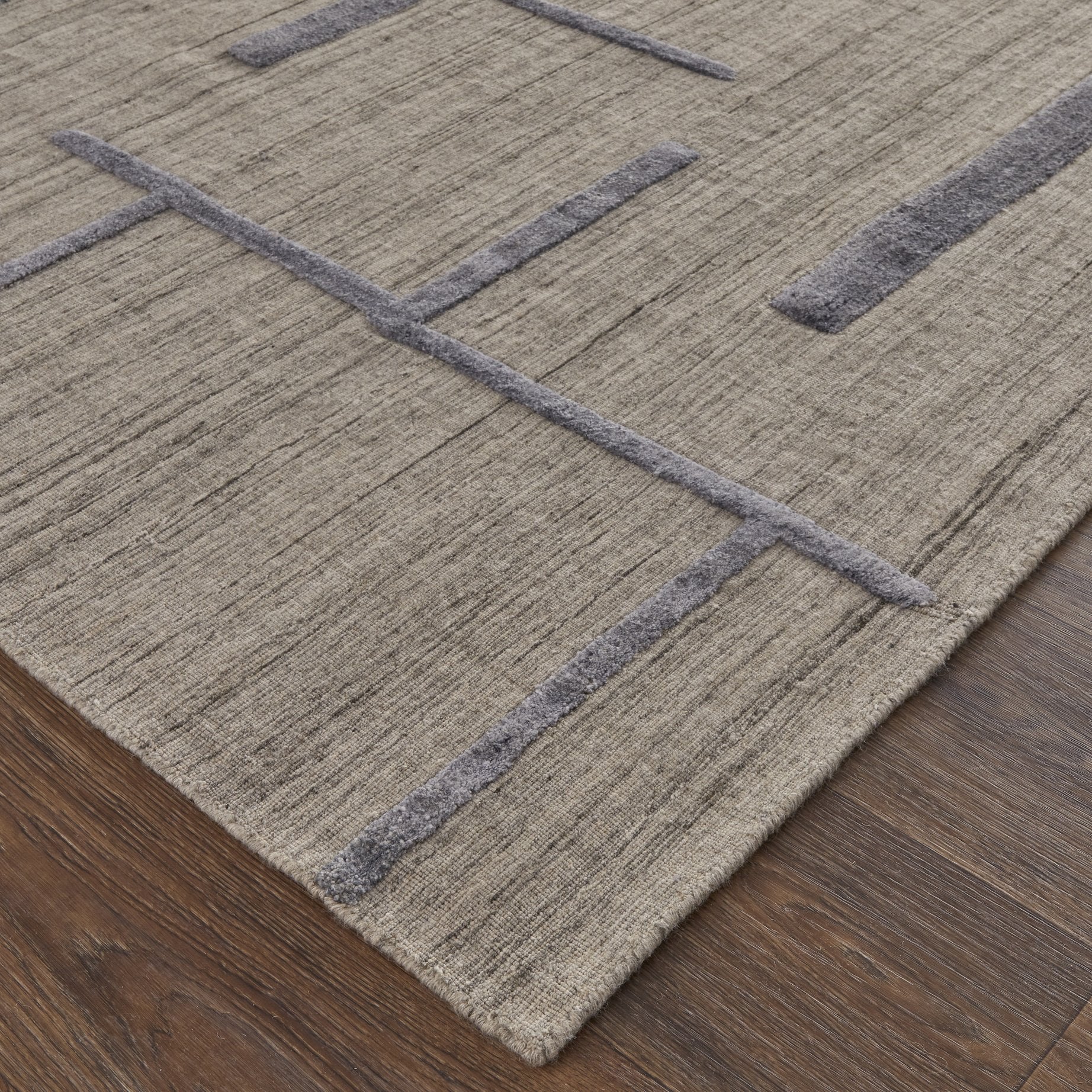 Luxurious Longridge Hand-Woven Geometric Rug with High-Low Pile for Modern Homes