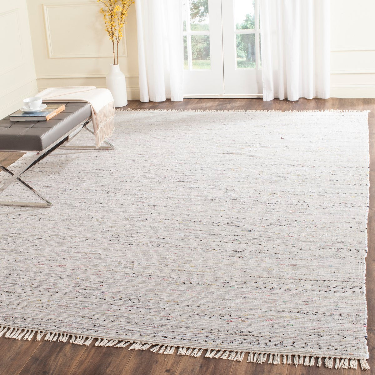 Chic Hand-Woven Cotton Pile Rag Rug: Colorful Artisanal Design for Casual Areas