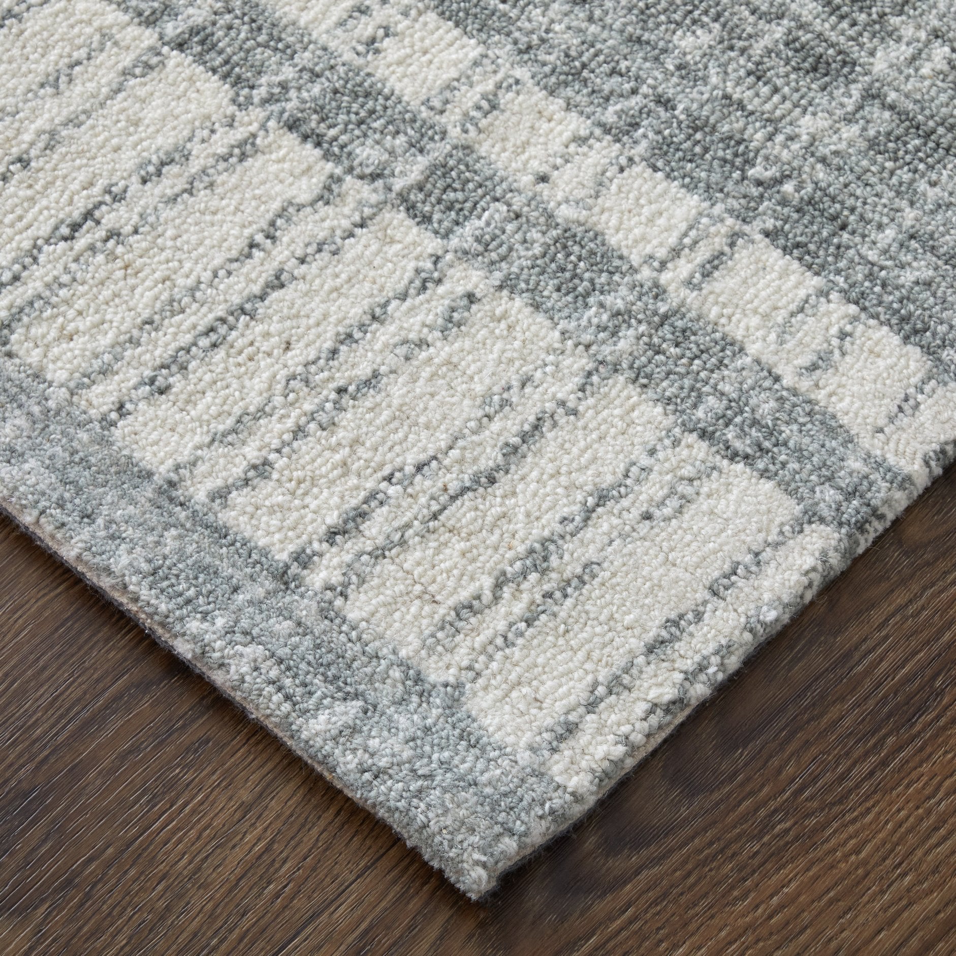 Aberdeen Hand-Tufted Luxury Wool Area Rug with Elegant Striped Design for a Touch of Modern Sophistication in Any Living Space