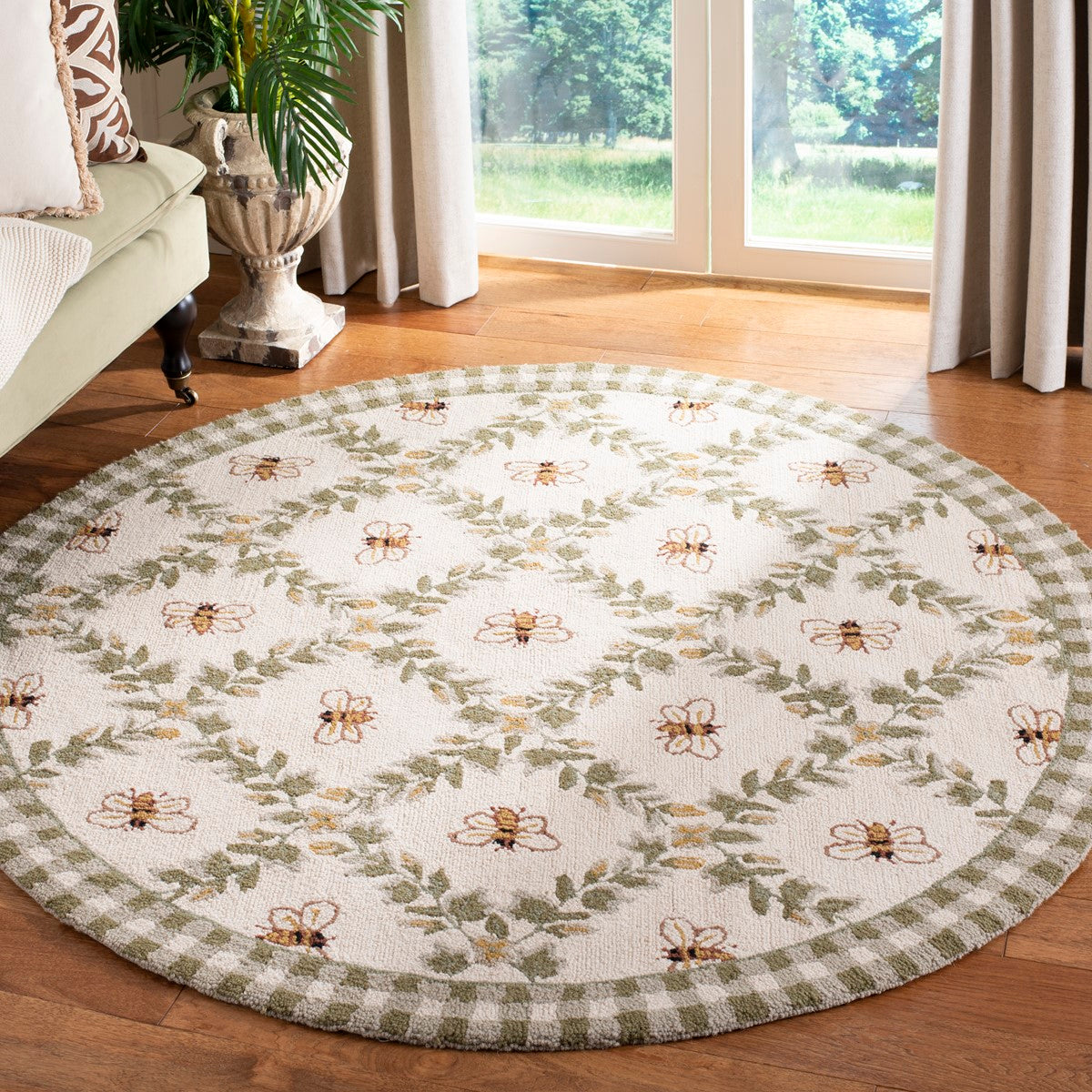 Exquisite Chelsea Hand-Hooked Wool Rug with Durable Cotton Backing for Timeless and Elegant Home Decor