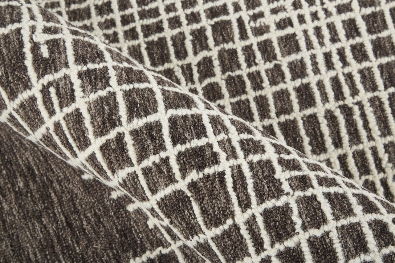 Soft Neutrals and Deep Blues Hand-Tufted Wool Abstract Rug for Contemporary Homes