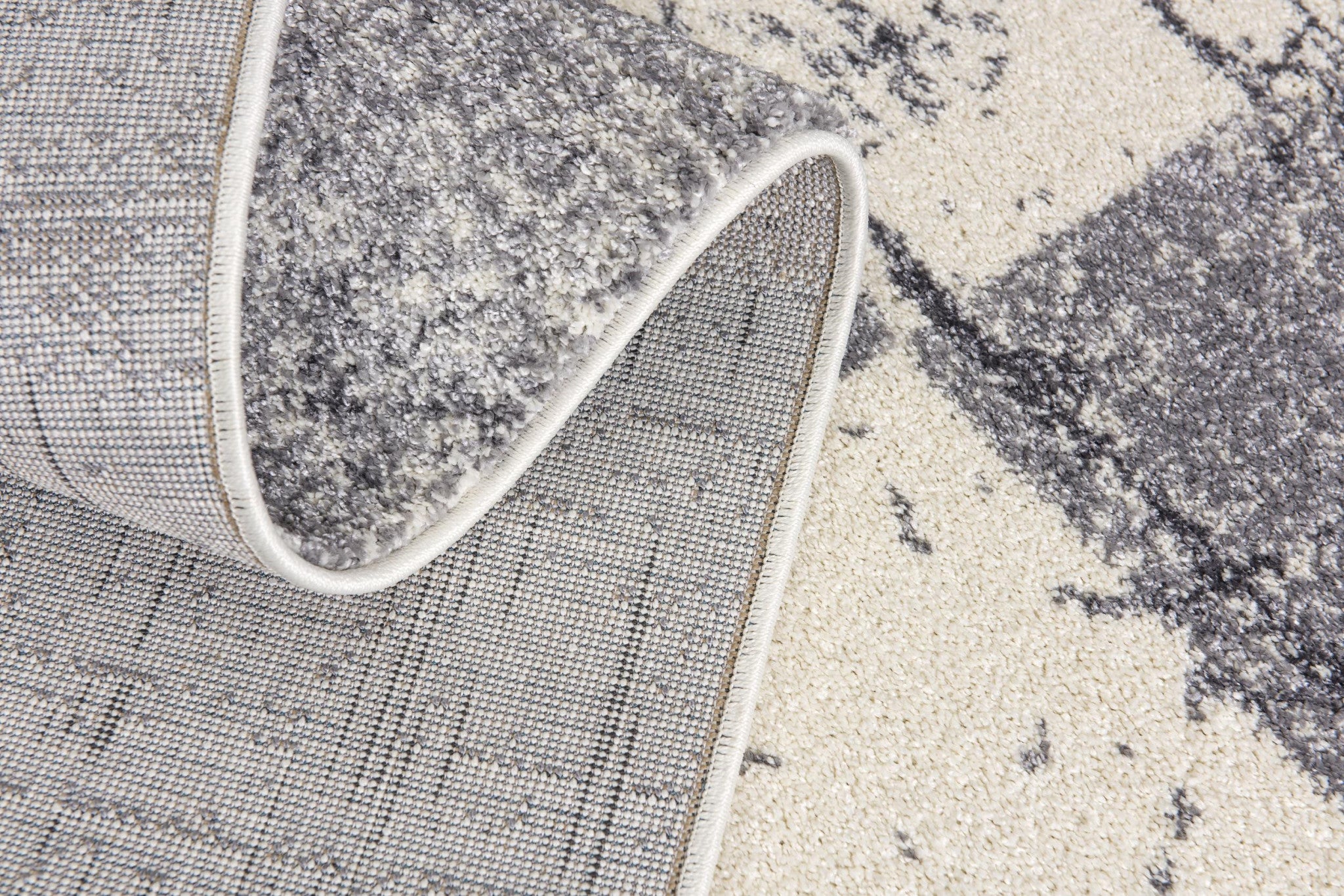 Exquisite White and Silver Checkered Indoor Area Rug with Vintage Charm, Ideal for Modern Residences, Measuring 66” x 45”