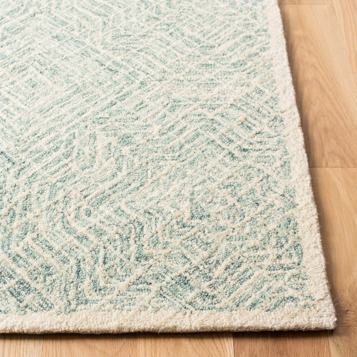 Luxurious Hand - Tufted 100% Wool Capri Pile Rug for Elegant Home Decor
